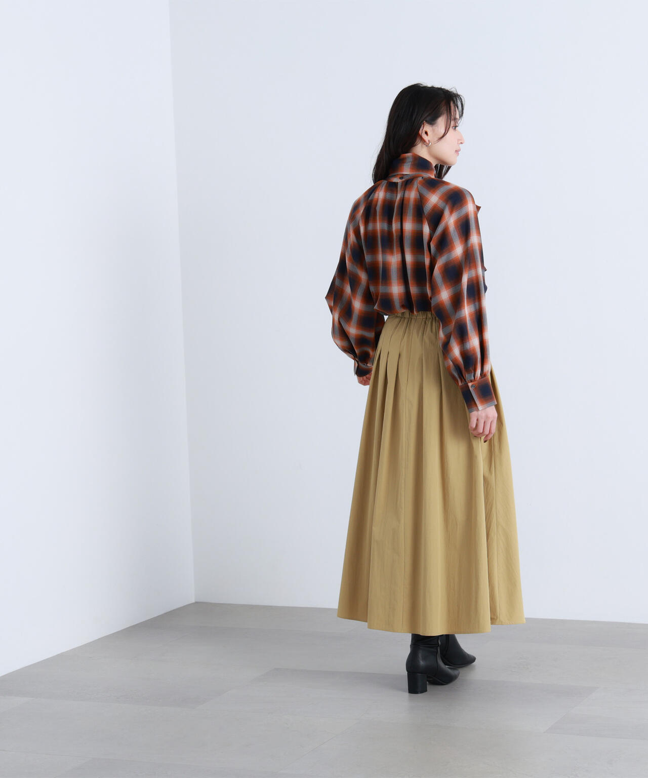 チェックボウタイブラウス