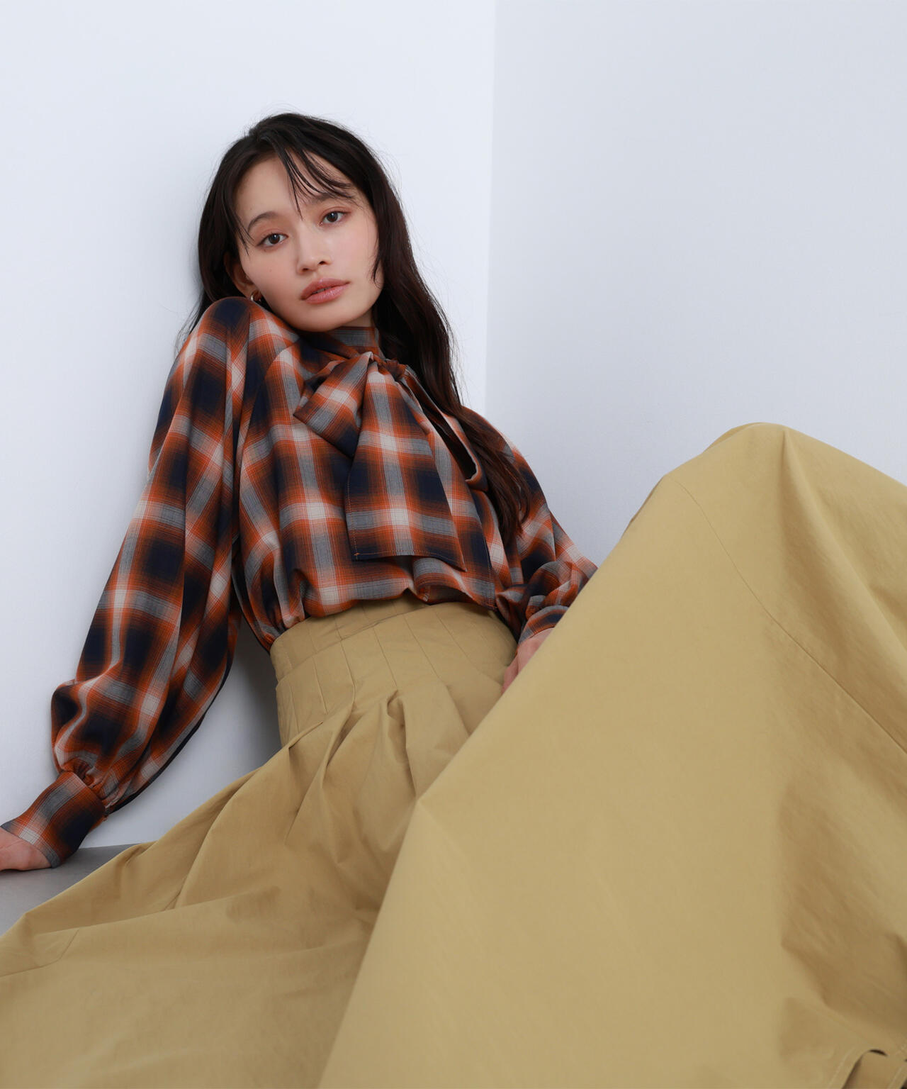 チェックボウタイブラウス