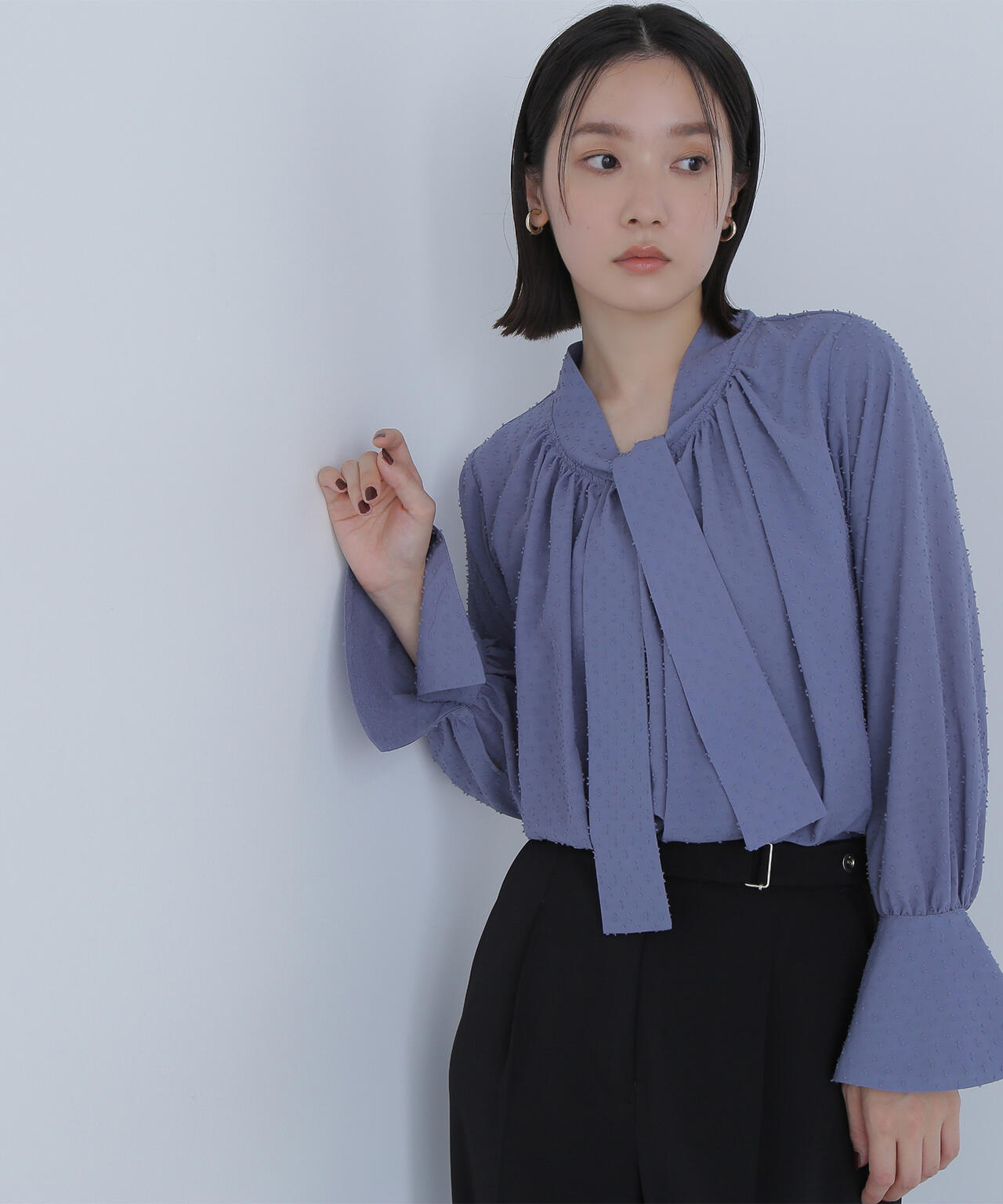 カットドビーボウブラウス
