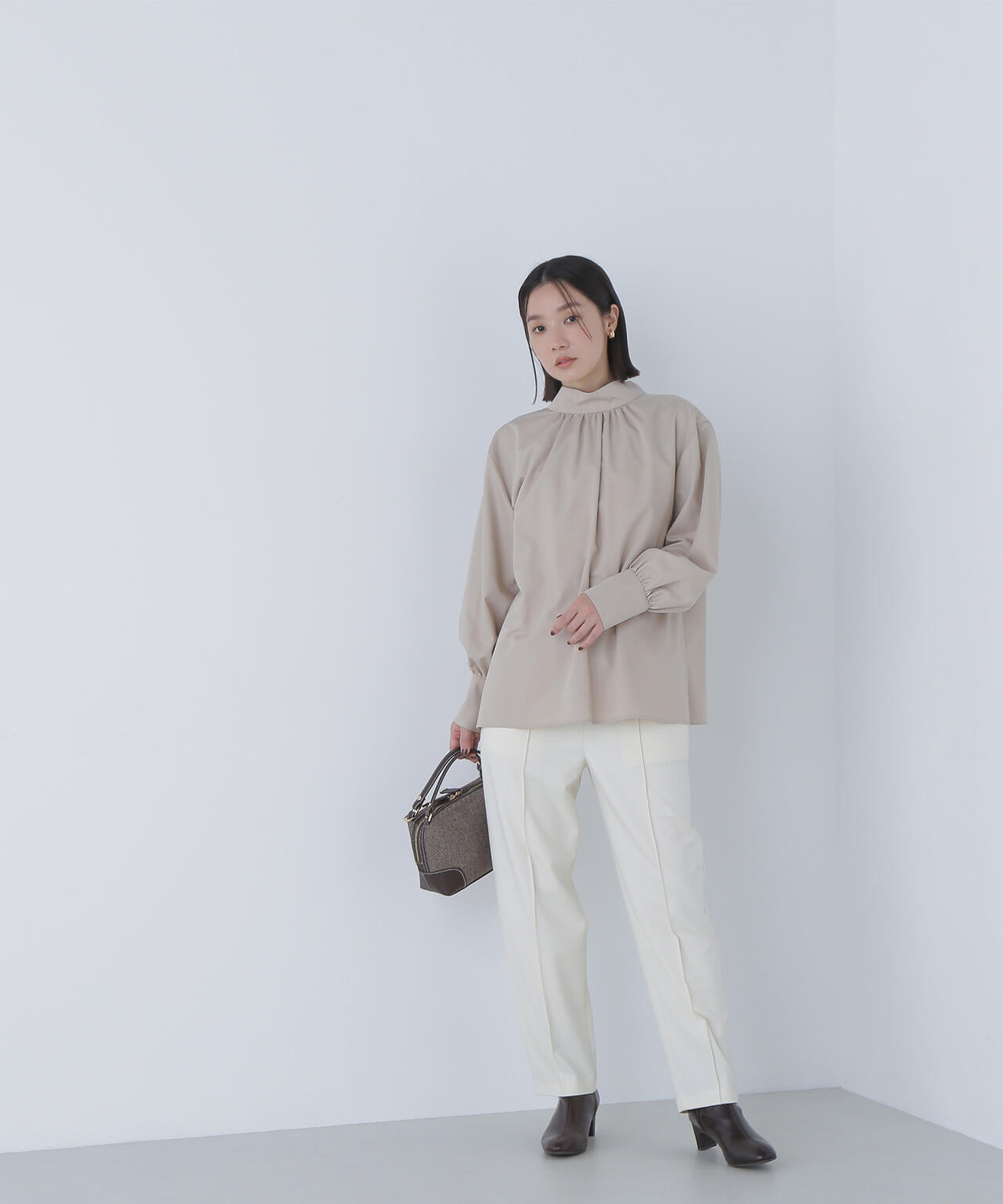 2wayスタンドネックブラウス