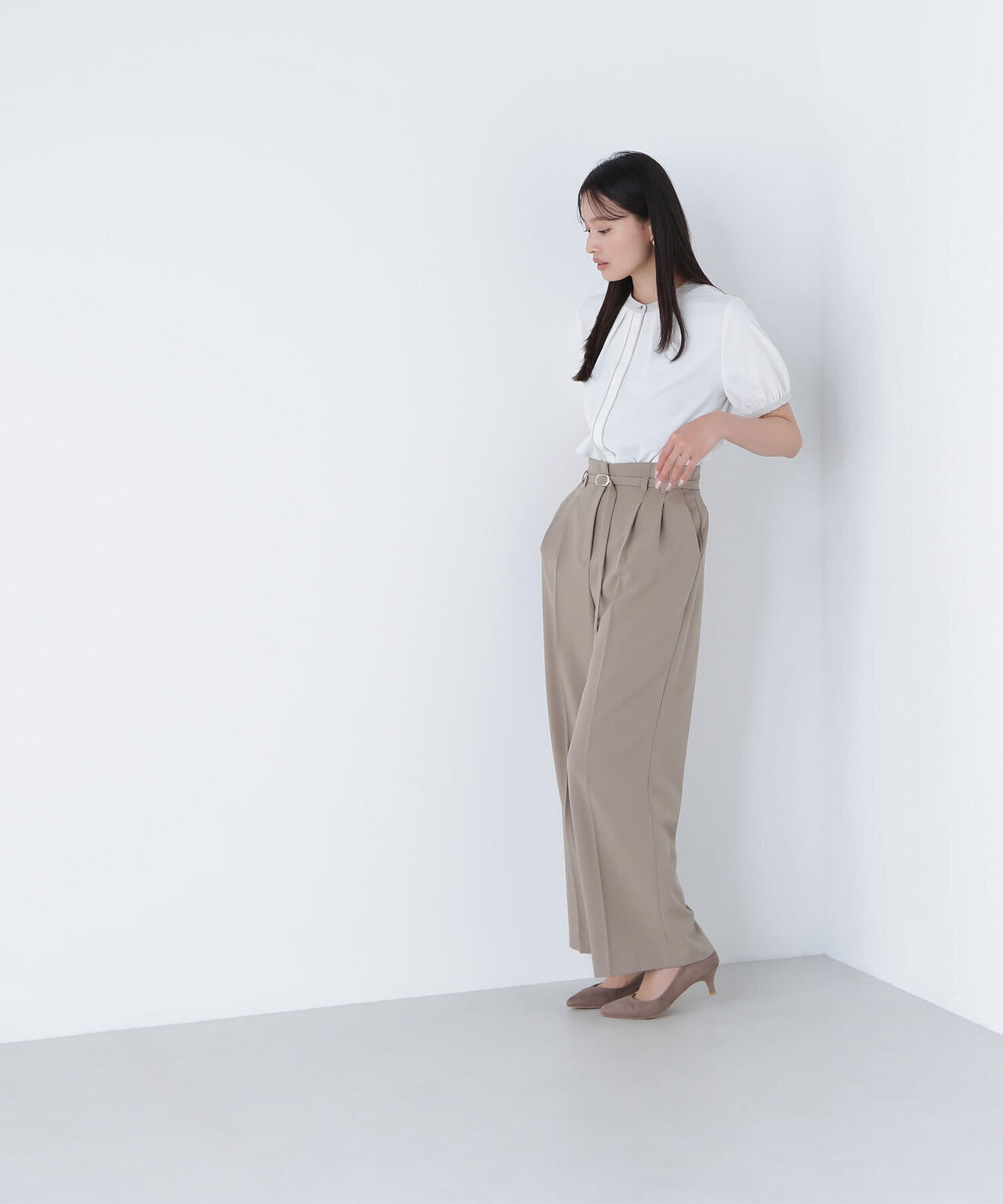 バイカラートリミングブラウス