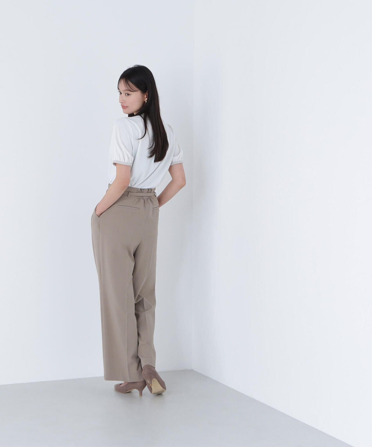 バイカラートリミングブラウス