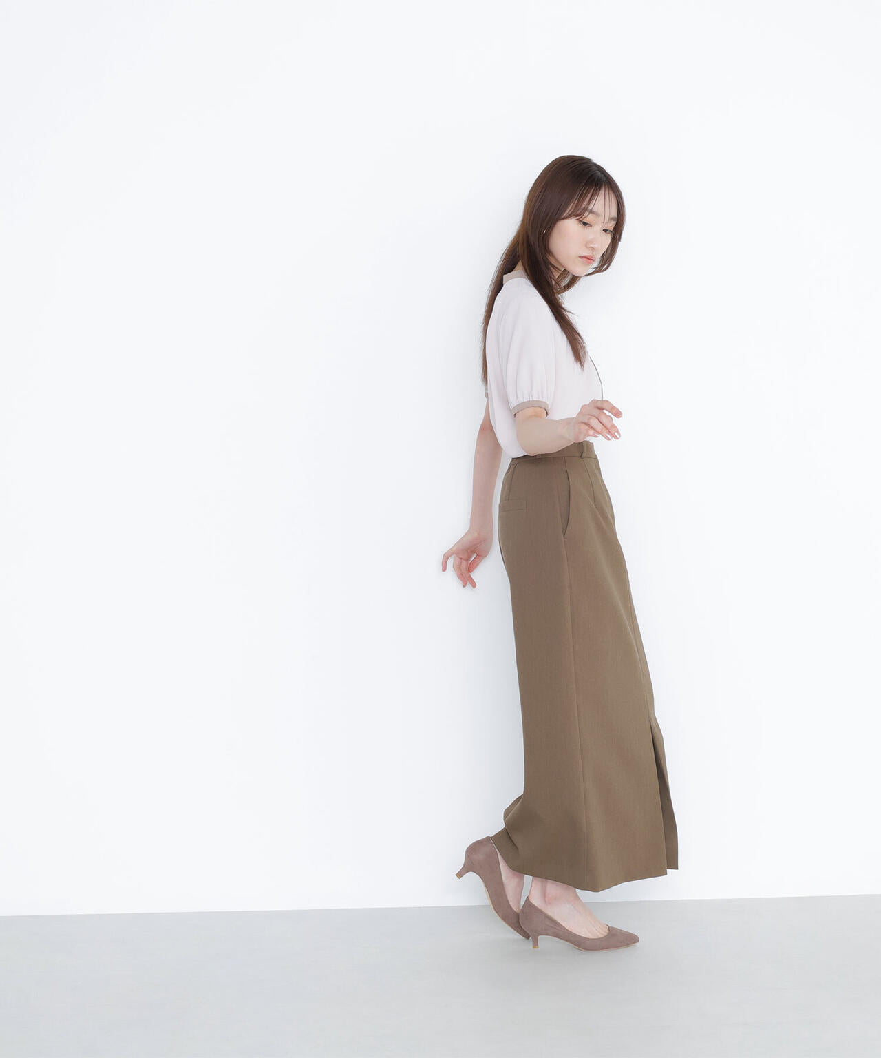 バイカラートリミングブラウス