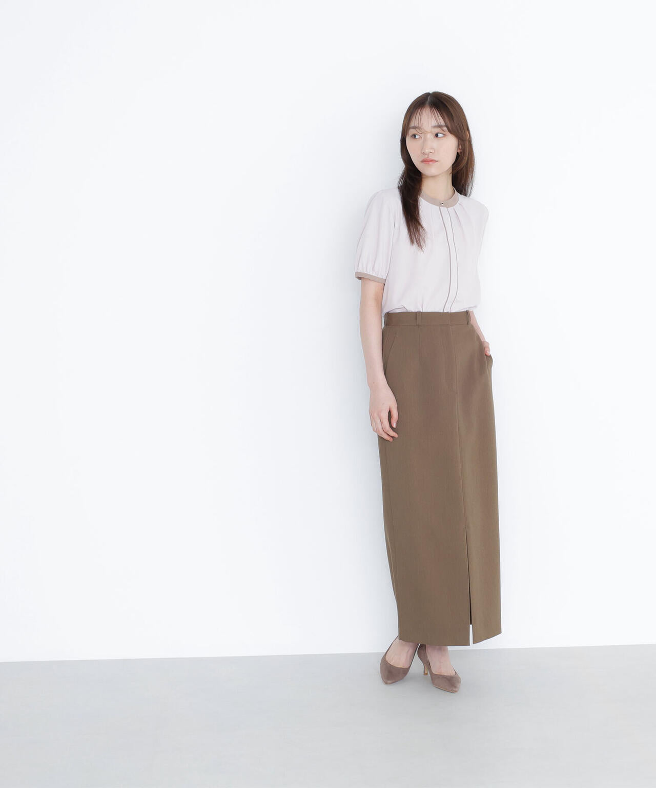 バイカラートリミングブラウス