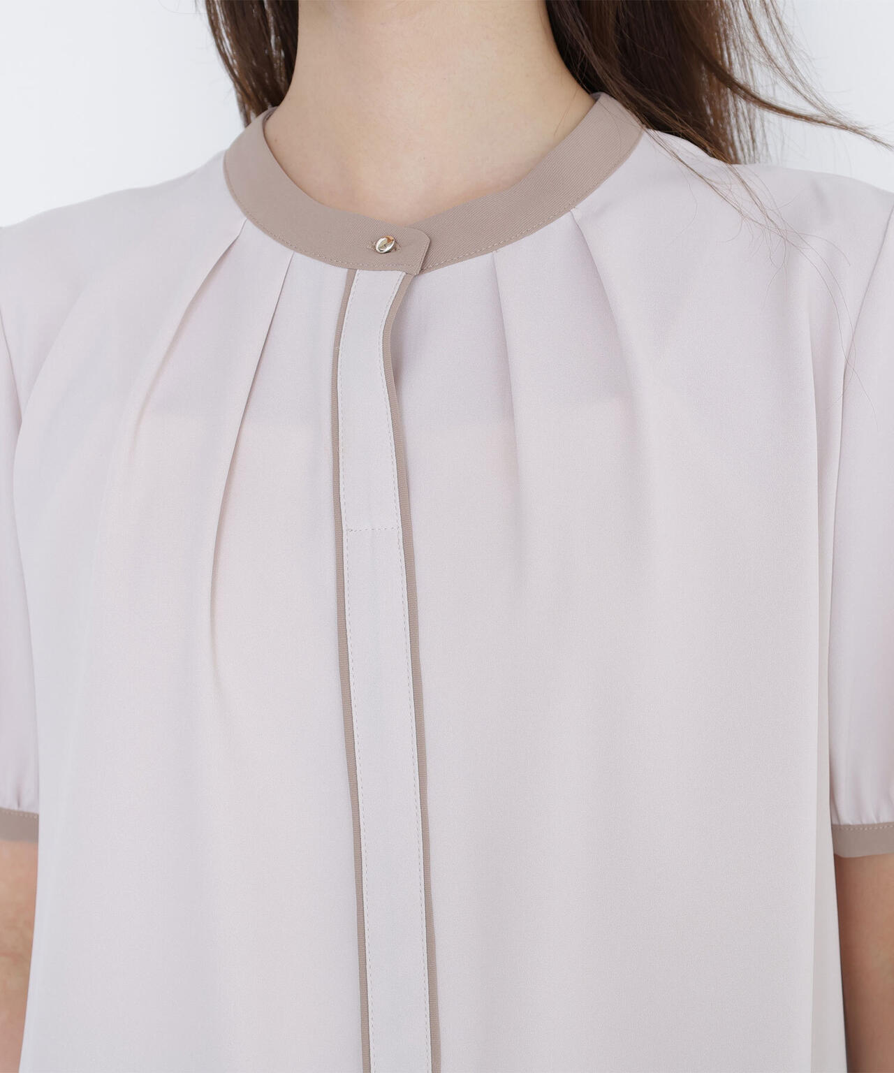 バイカラートリミングブラウス