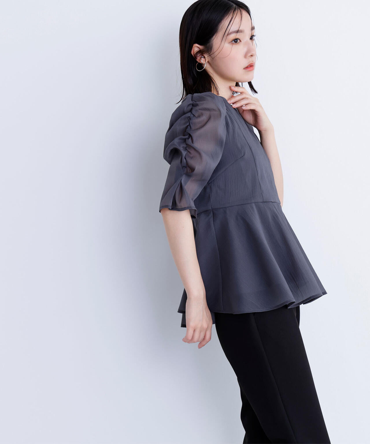 【大宮ルミネ・official site限定カラー:パープル】シアーペプラムブラウス