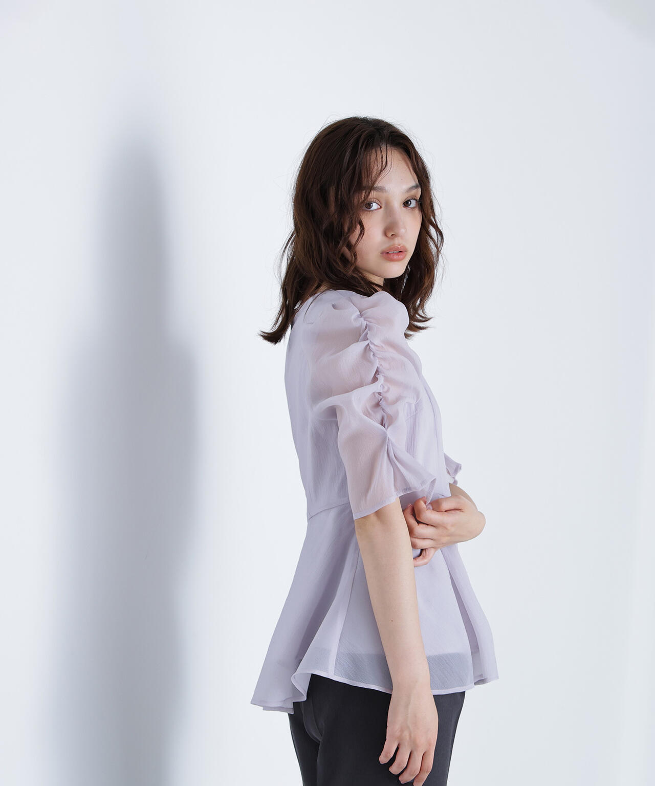 【大宮ルミネ・official site限定カラー:パープル】シアーペプラムブラウス