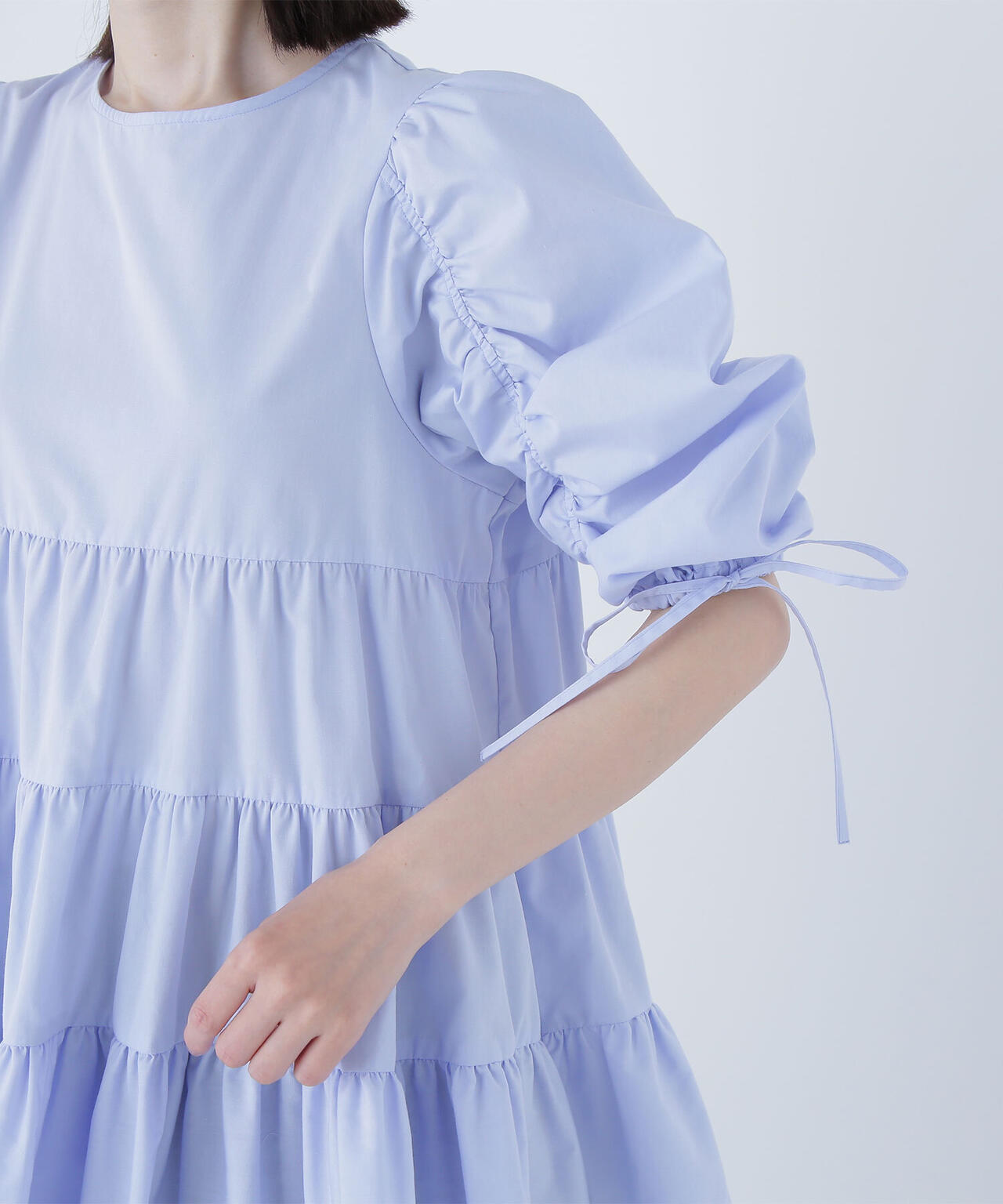 ギャザースリーブティアードチュニックブラウス