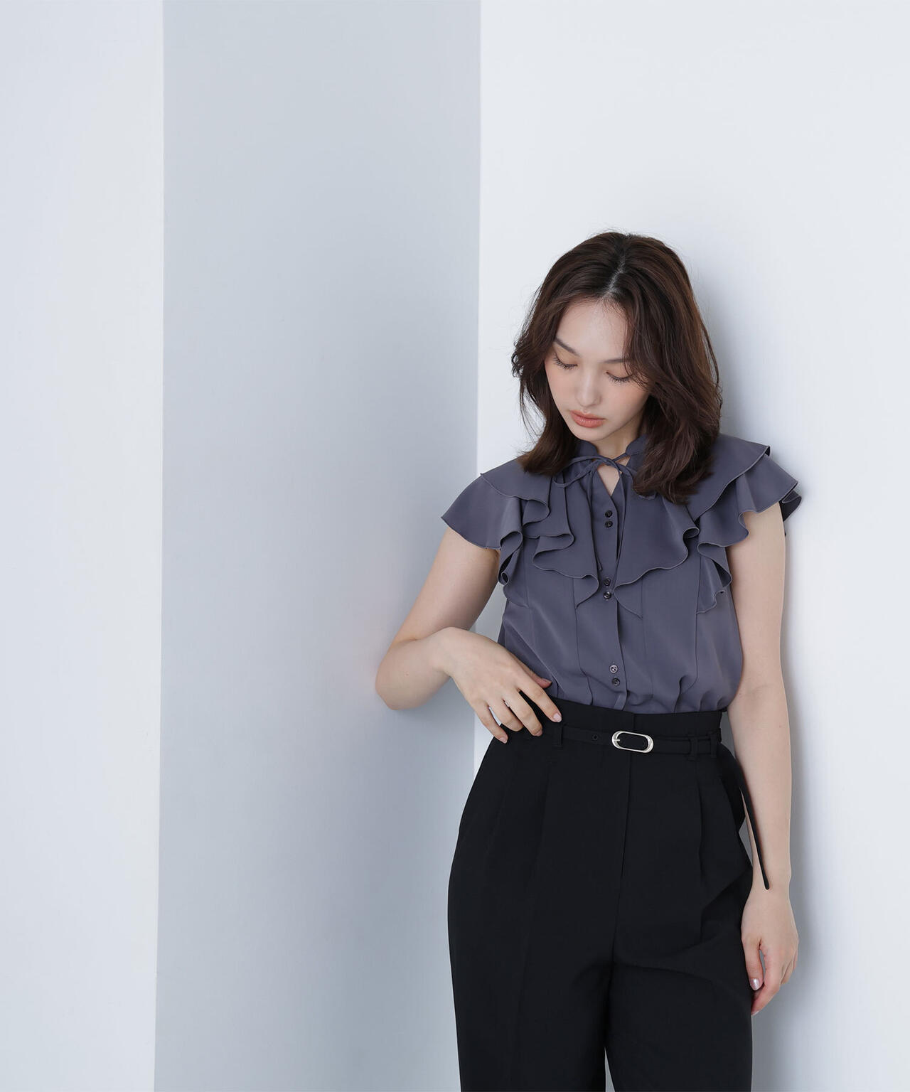 ラッフルショートスリーブブラウス