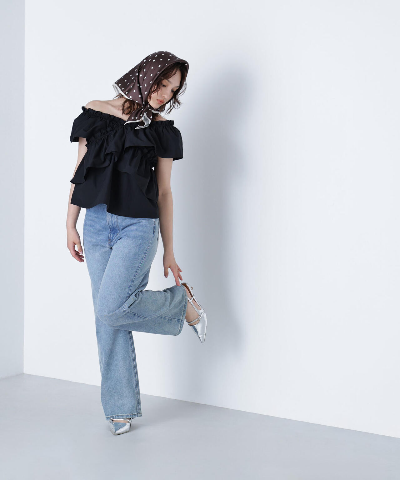 クロスフリルギャザーブラウス