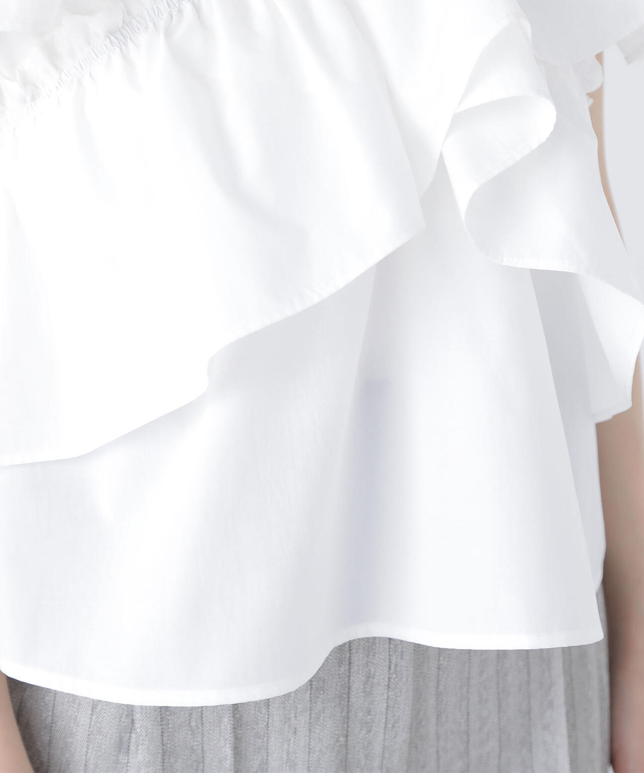 クロスフリルギャザーブラウス