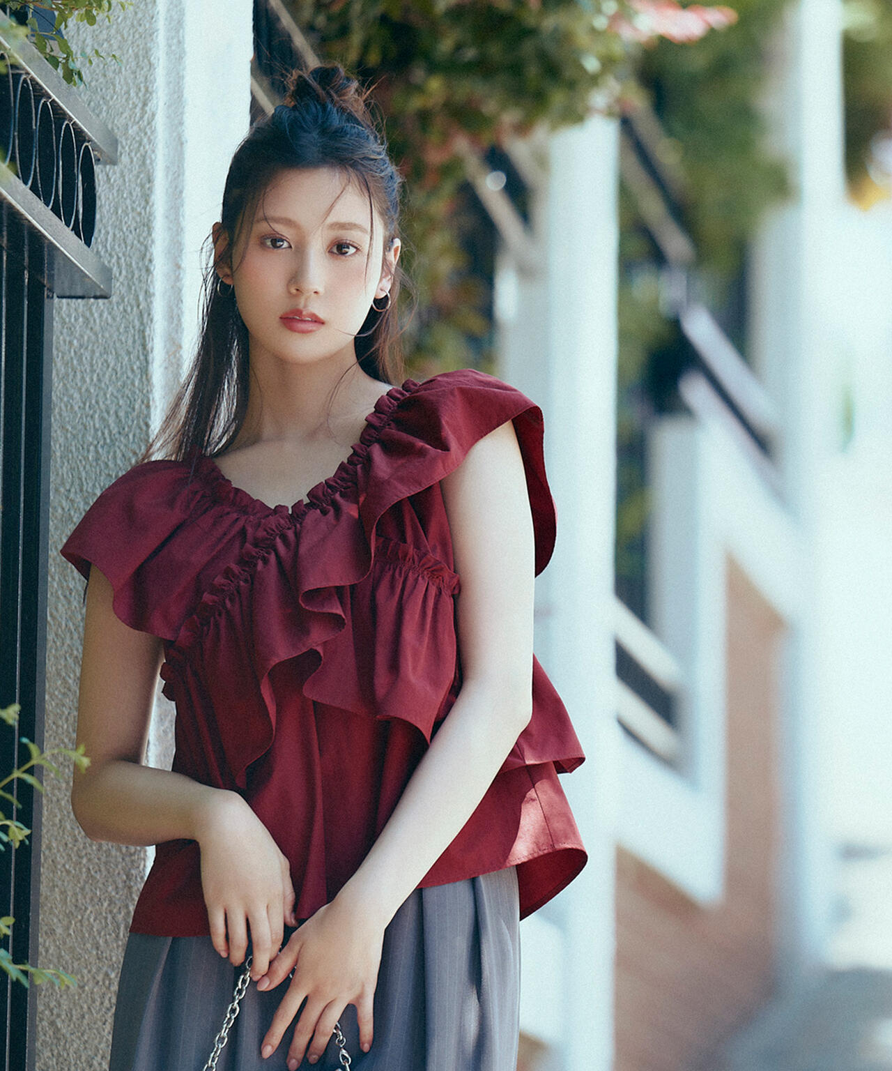 クロスフリルギャザーブラウス