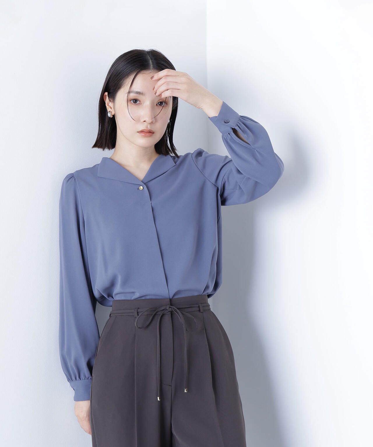 スキッパーメタルポイントブラウス