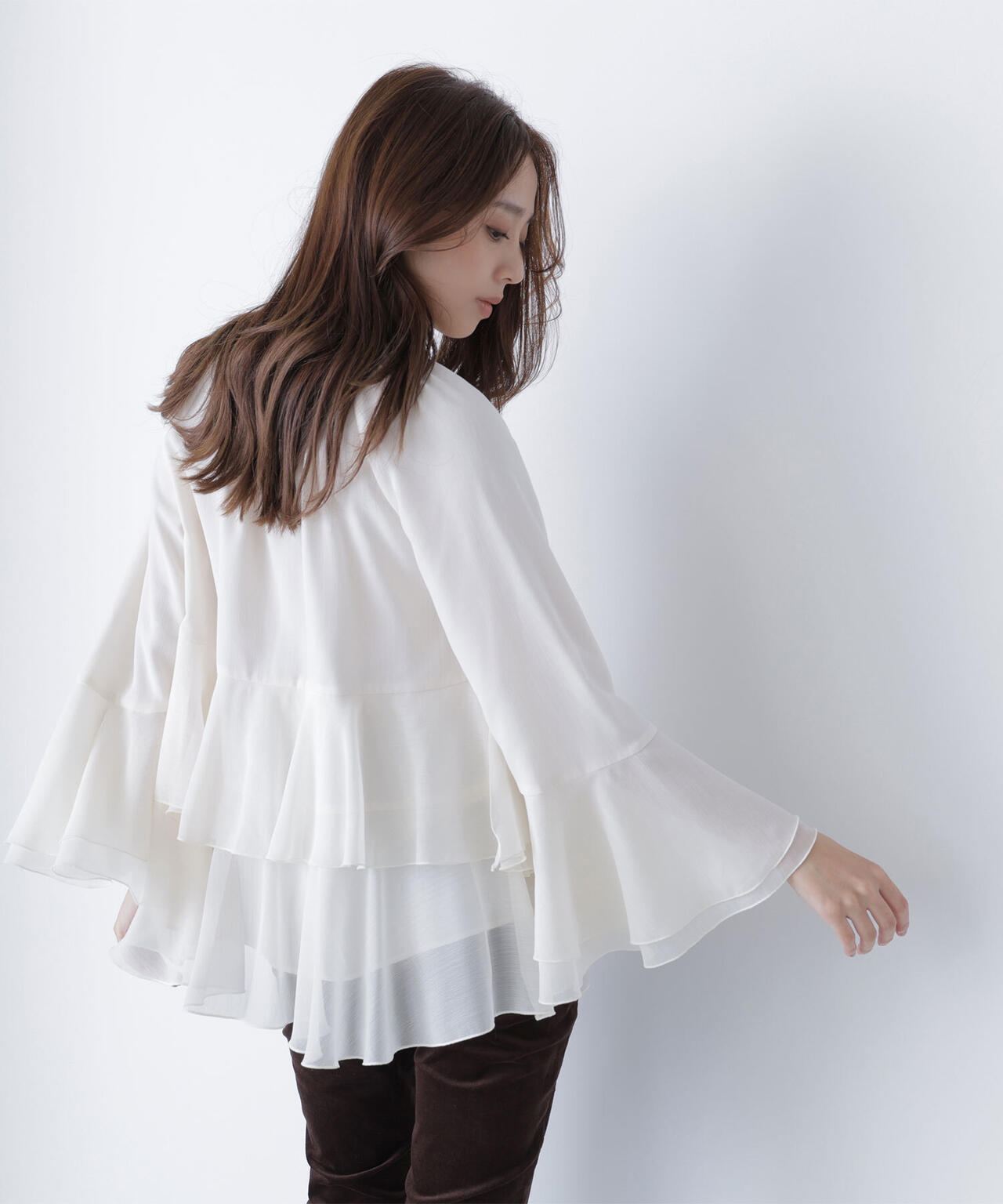 ラッフルフリルチュニックブラウス