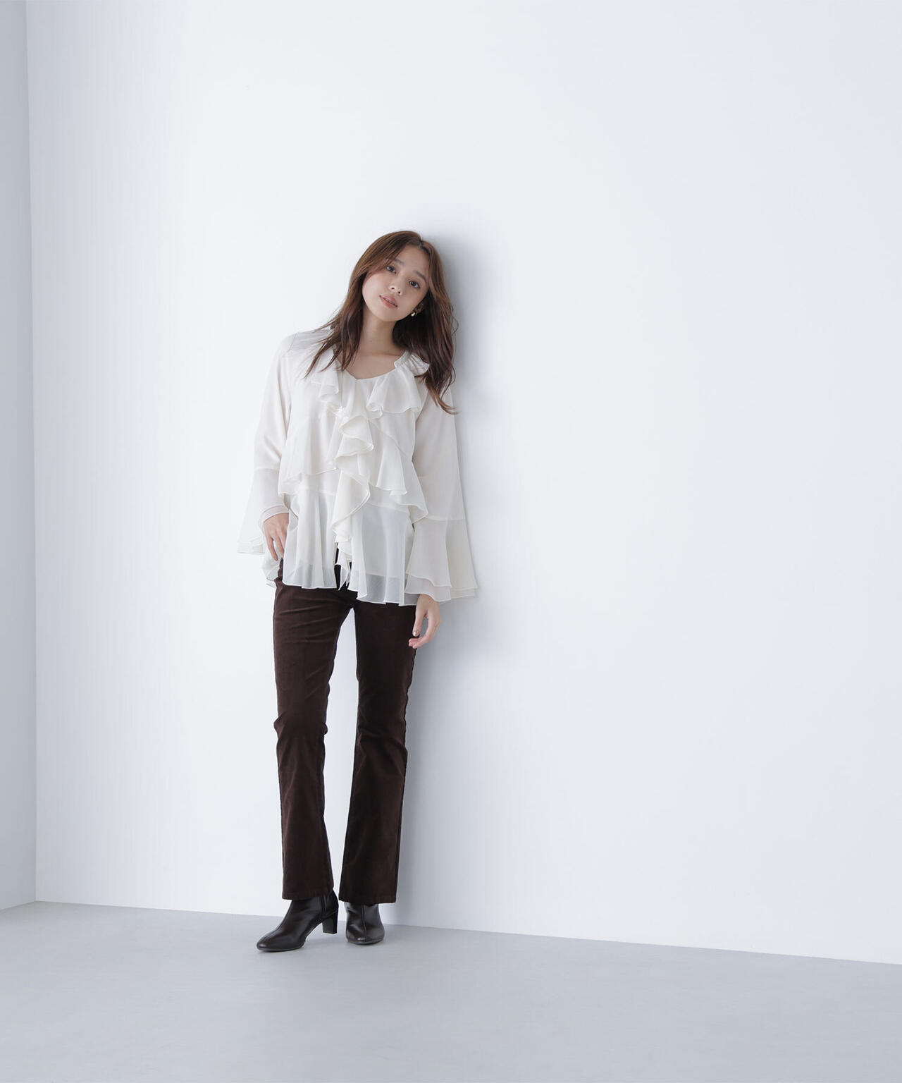 ラッフルフリルチュニックブラウス