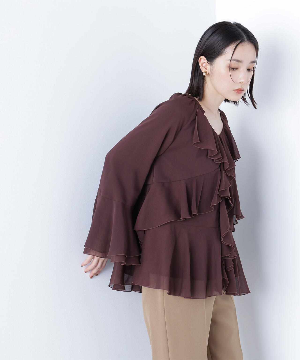 ラッフルフリルチュニックブラウス