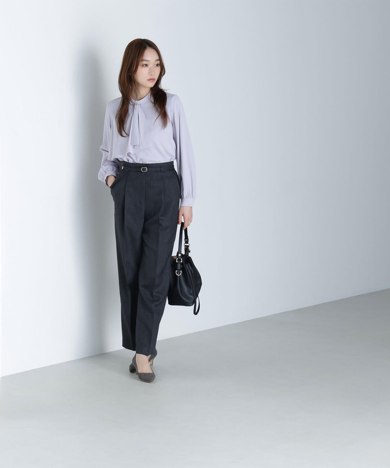 アシメラッフルボウブラウス