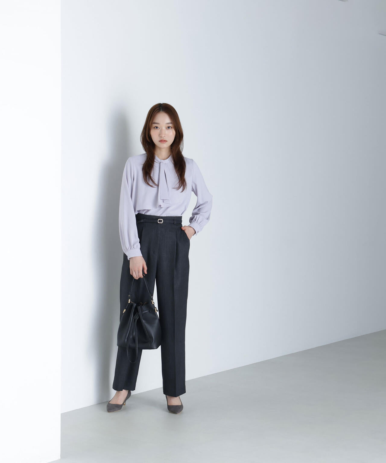 アシメラッフルボウブラウス