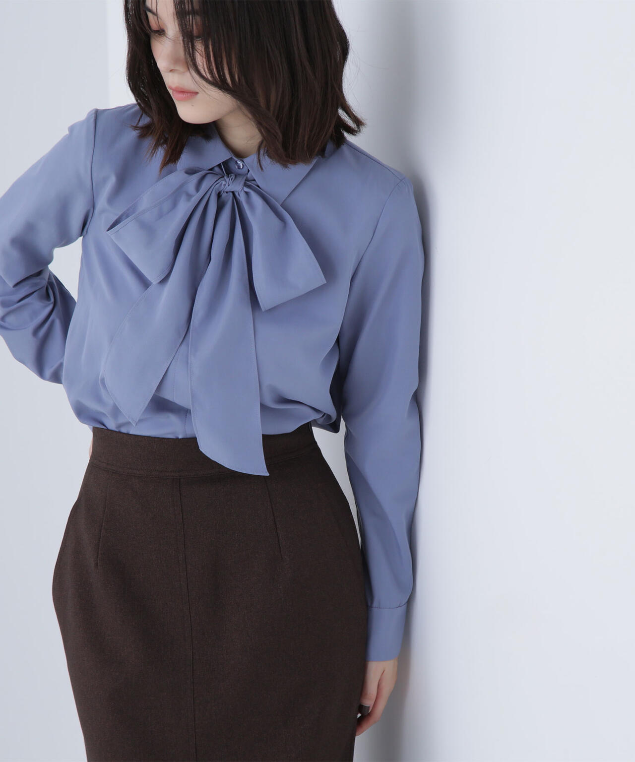 シャツカラーリボンブラウス