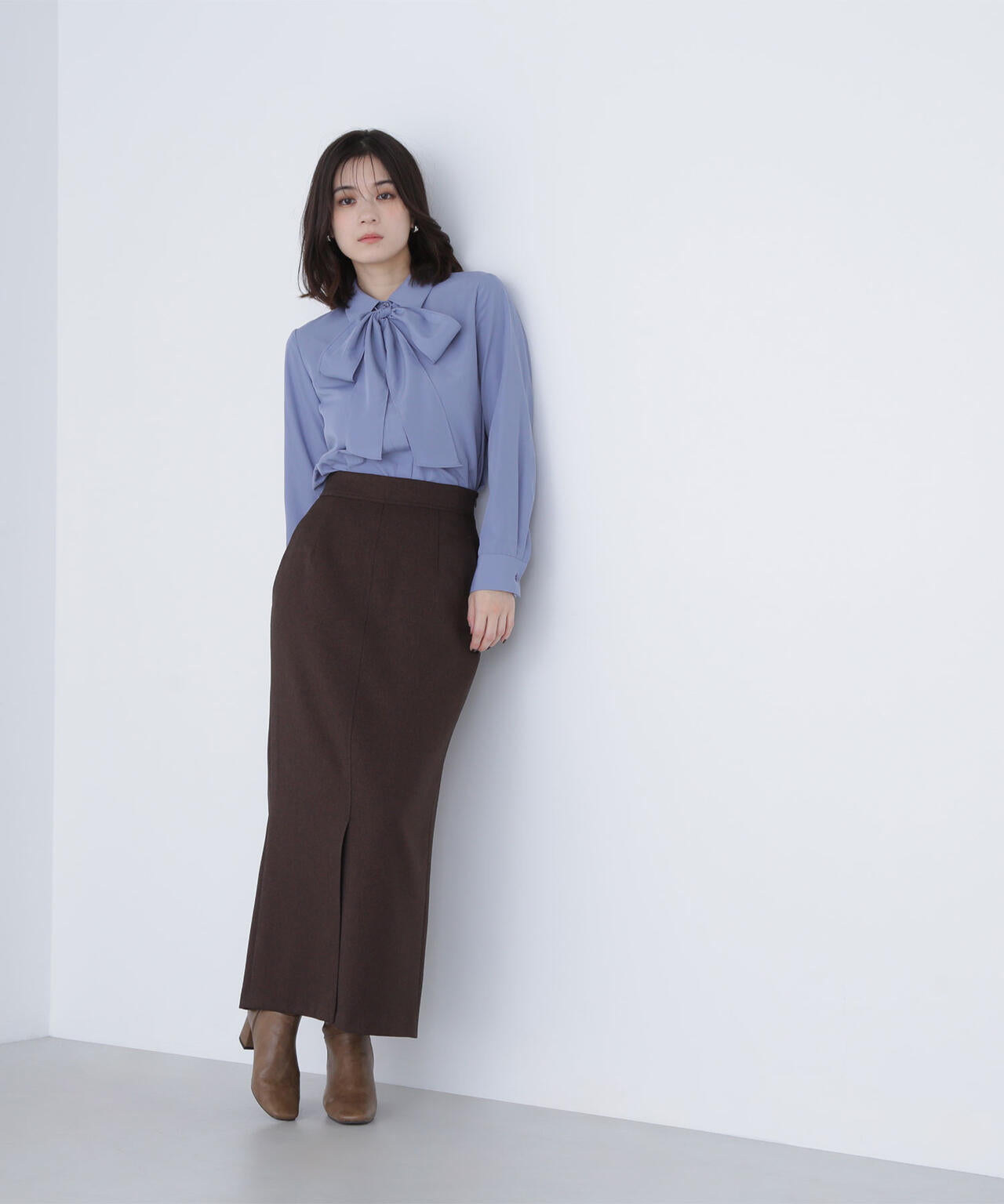 シャツカラーリボンブラウス