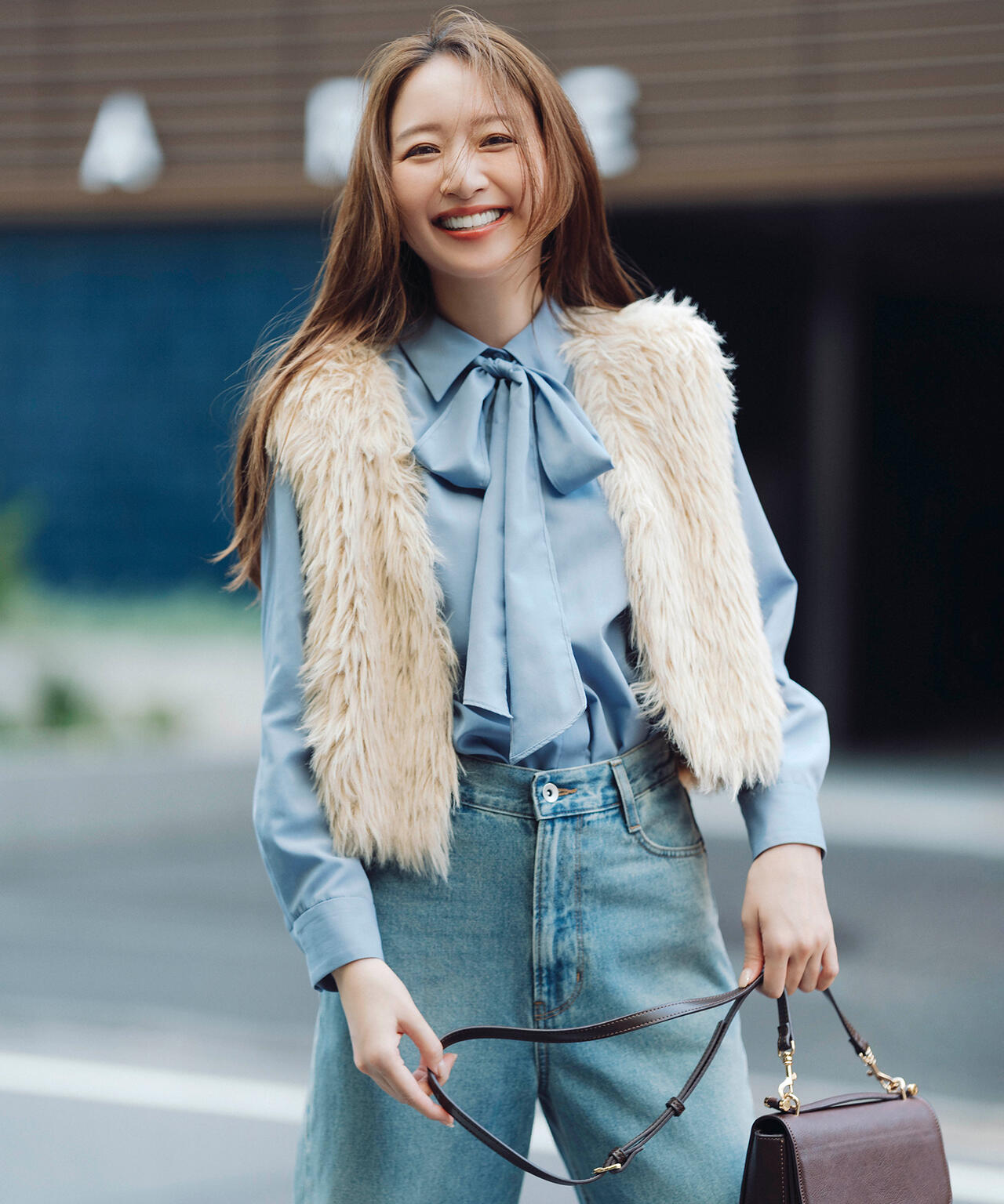 シャツカラーリボンブラウス