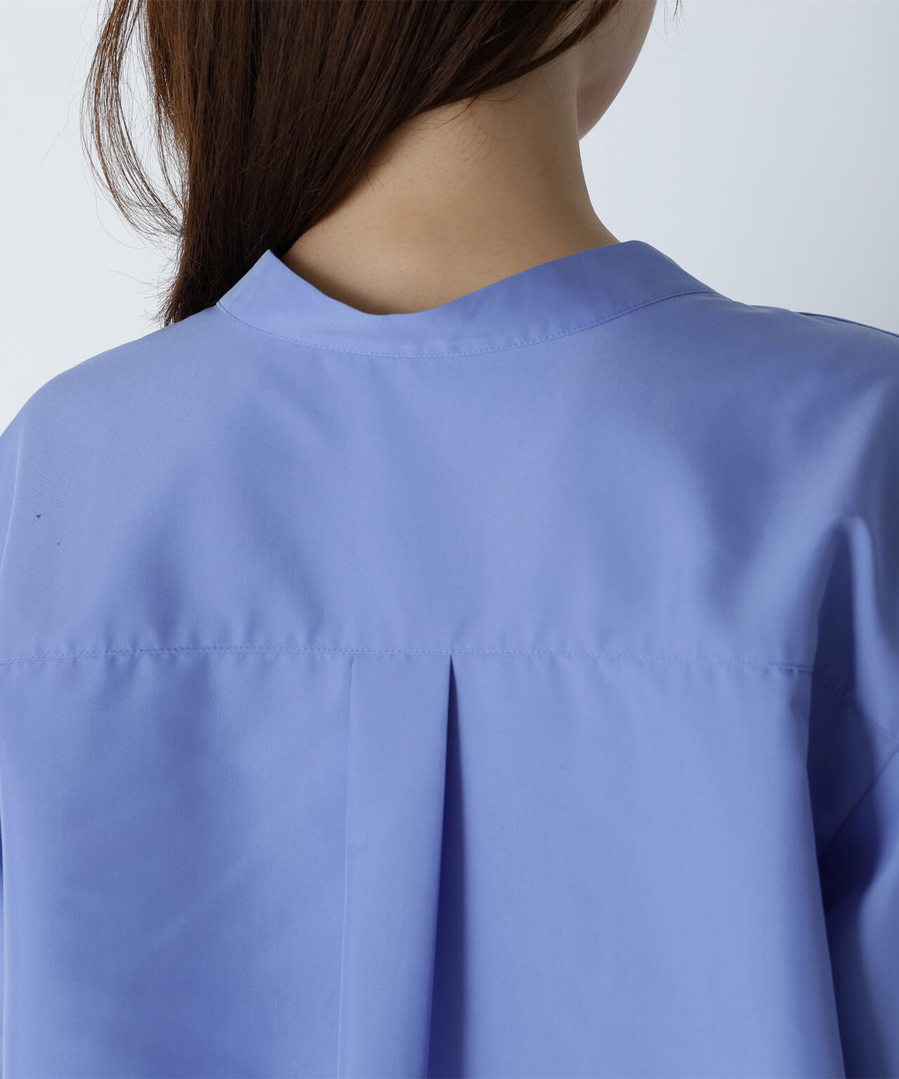 Vネックフォルムブラウス