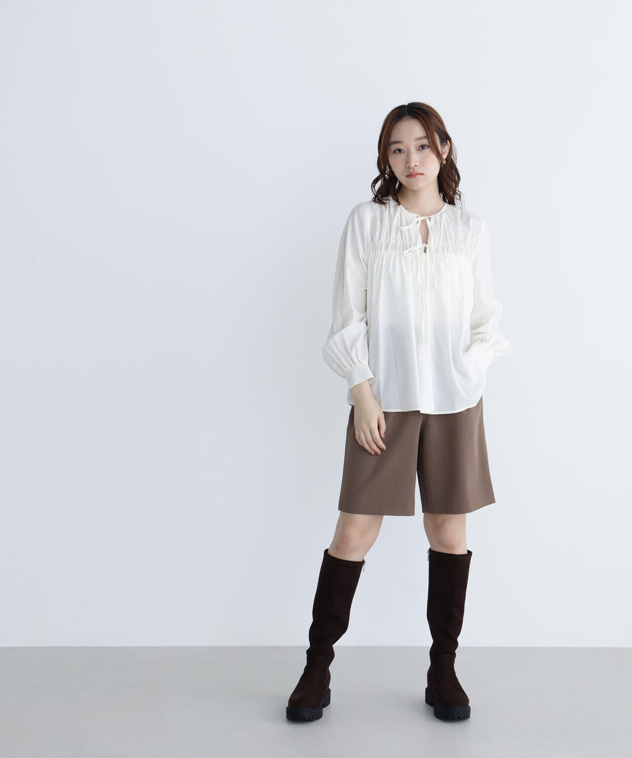 リボンギャザーブラウス