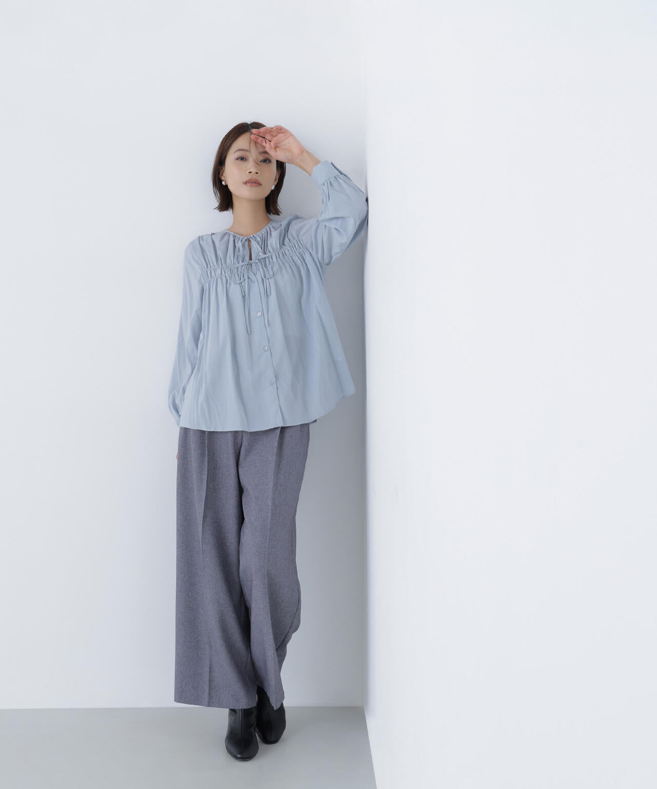 リボンギャザーブラウス