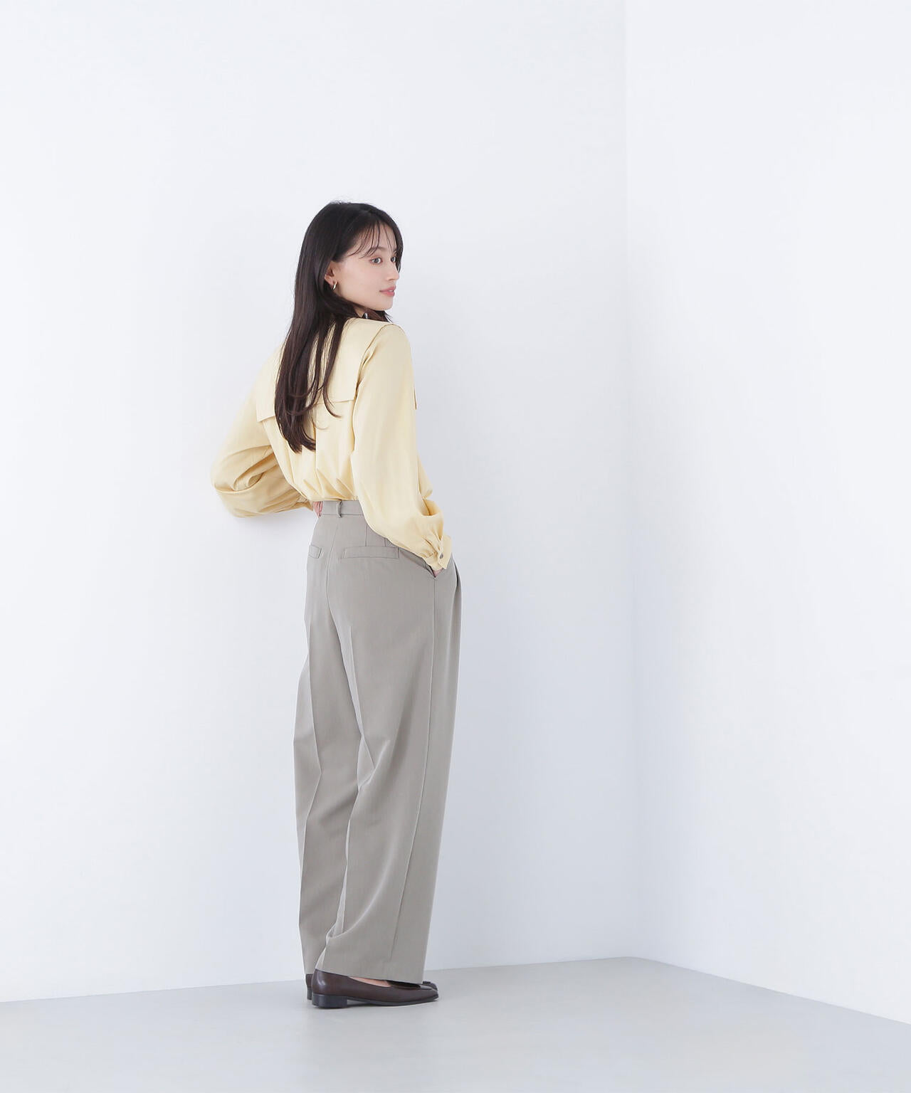 【Oggi掲載】スクエアカラーブラウス