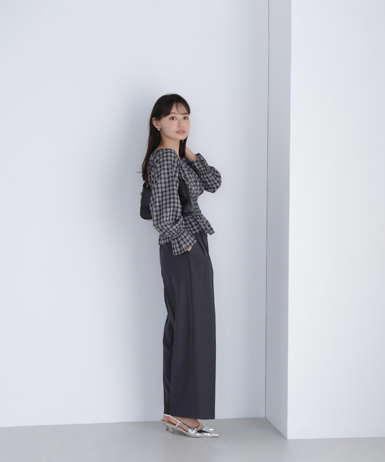 チェックペプラムブラウス