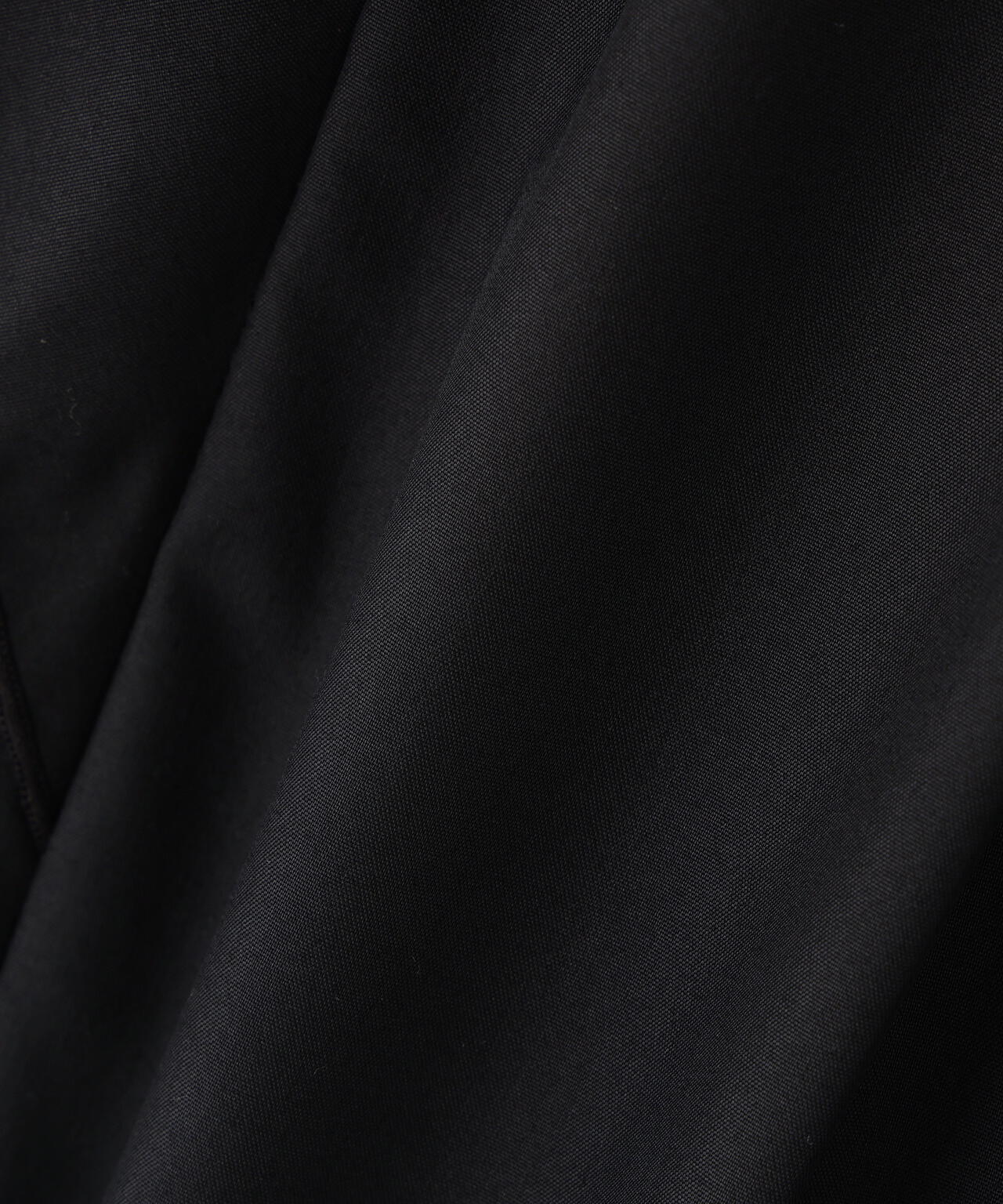 メタルポイントフリルブラウス