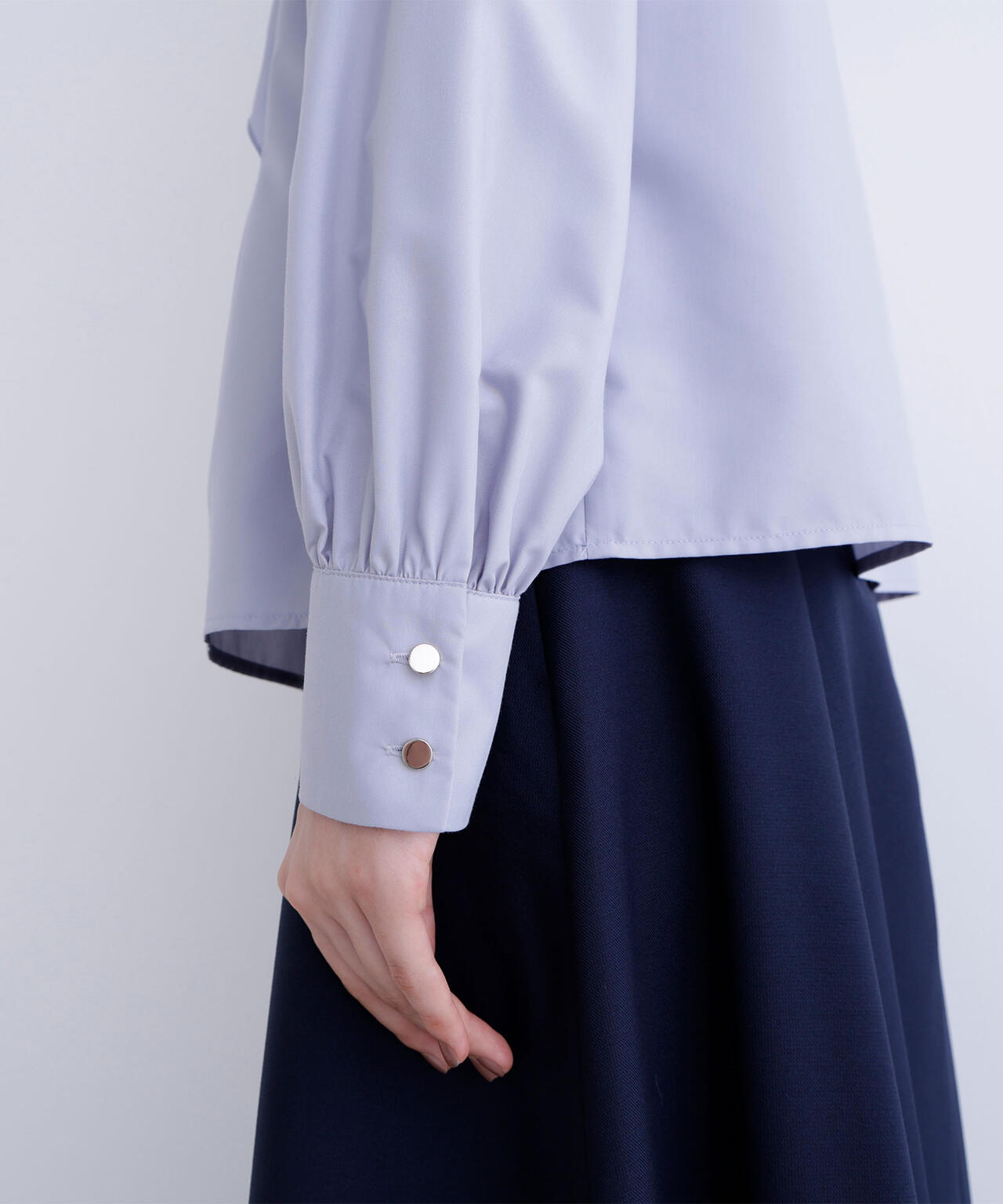 メタルポイントフリルブラウス