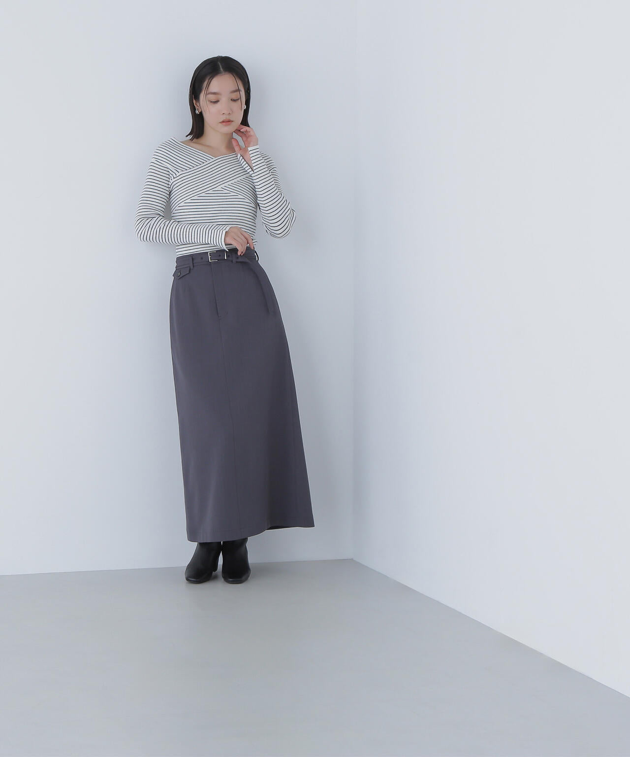 ベルテッドセミフレアロングスカート