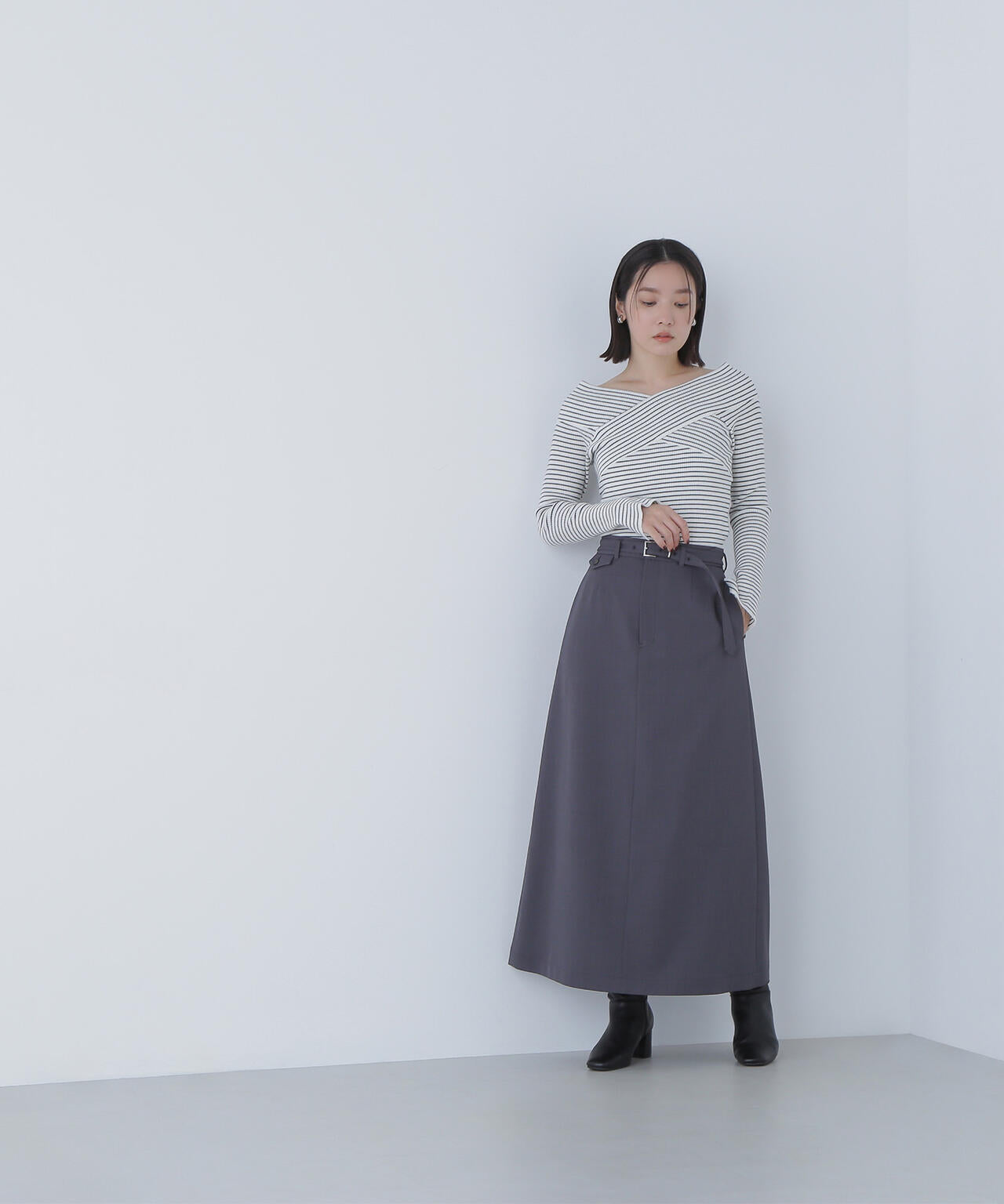 ベルテッドセミフレアロングスカート