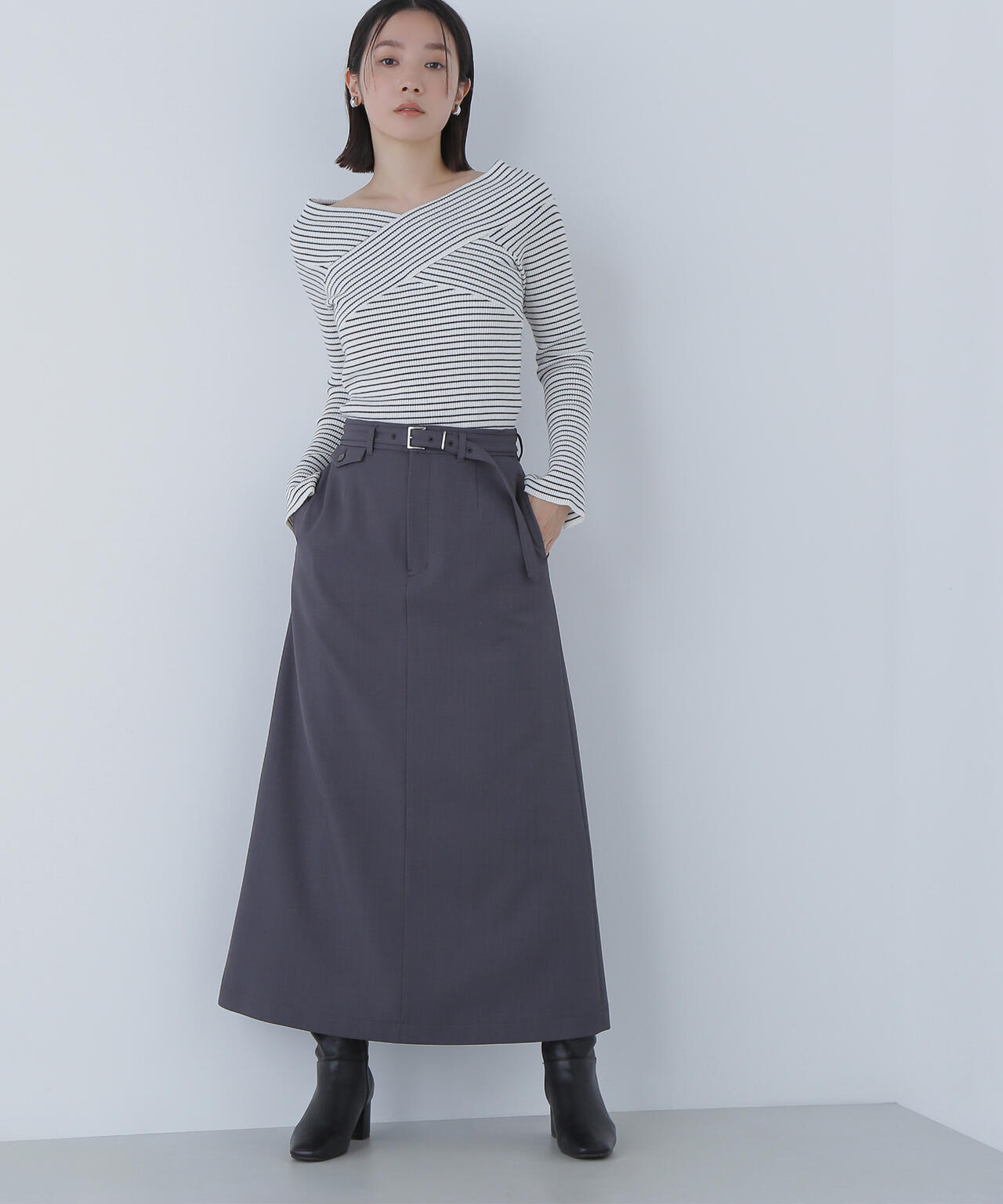 ベルテッドセミフレアロングスカート
