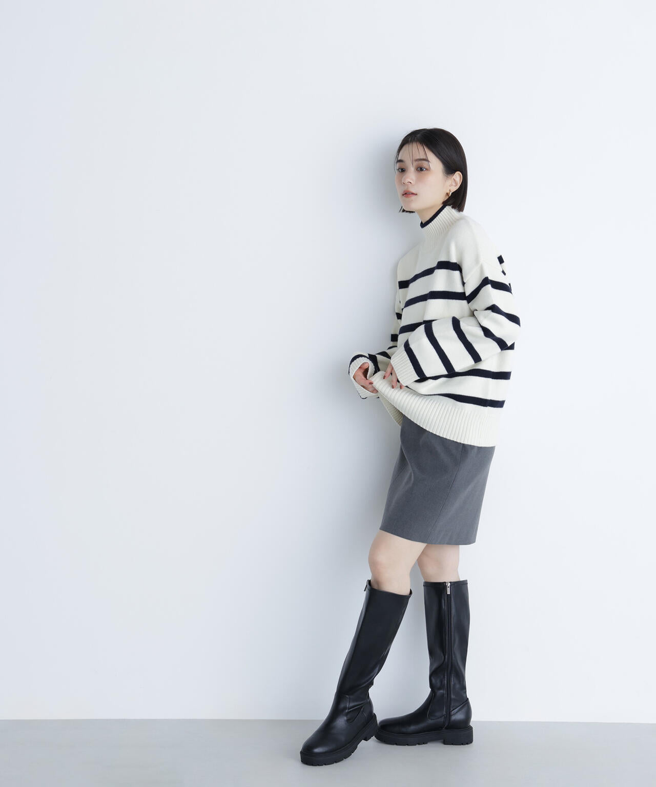 ポケットディテールミニスカート