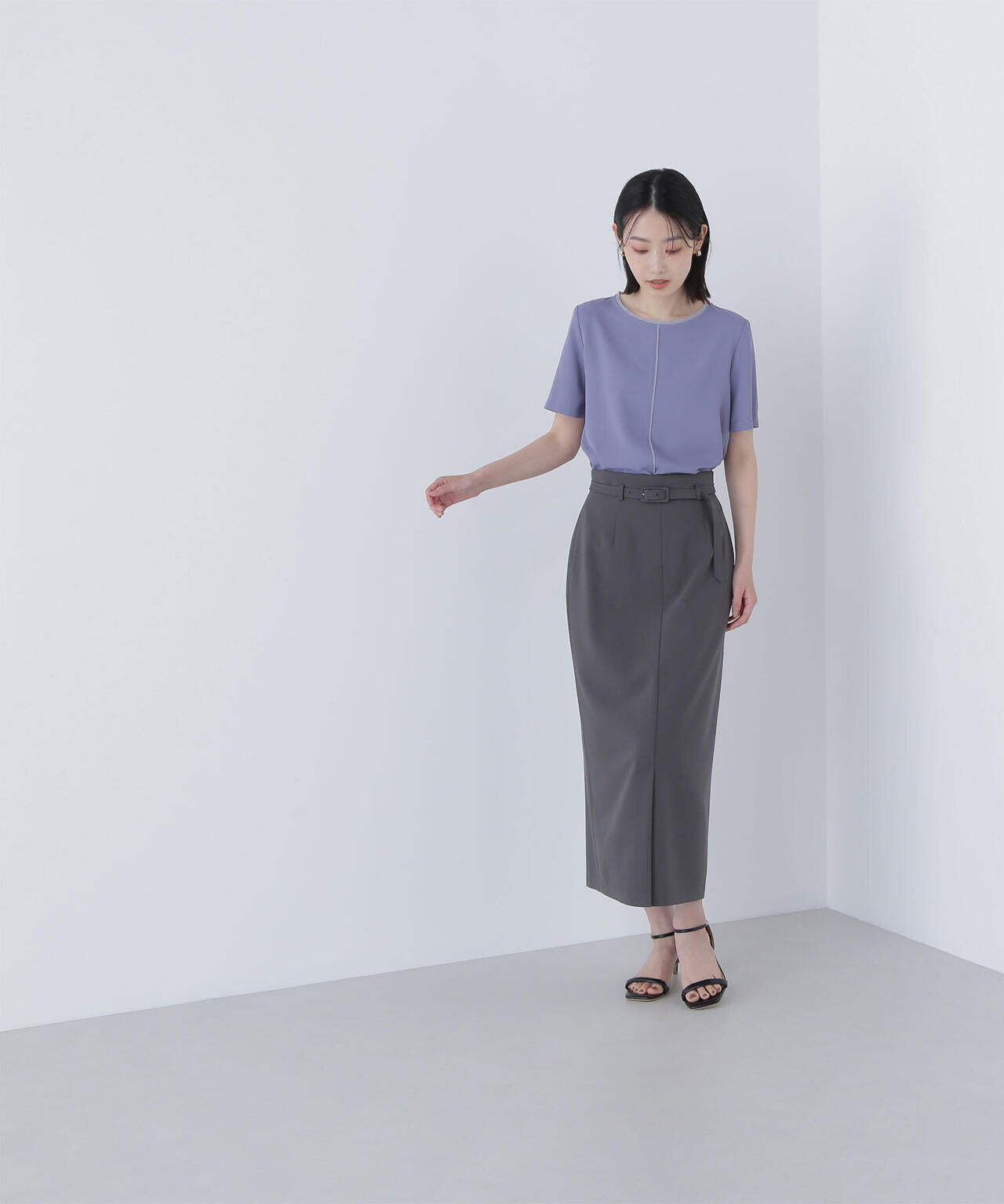 ベルテッドリネンライクナロースカート