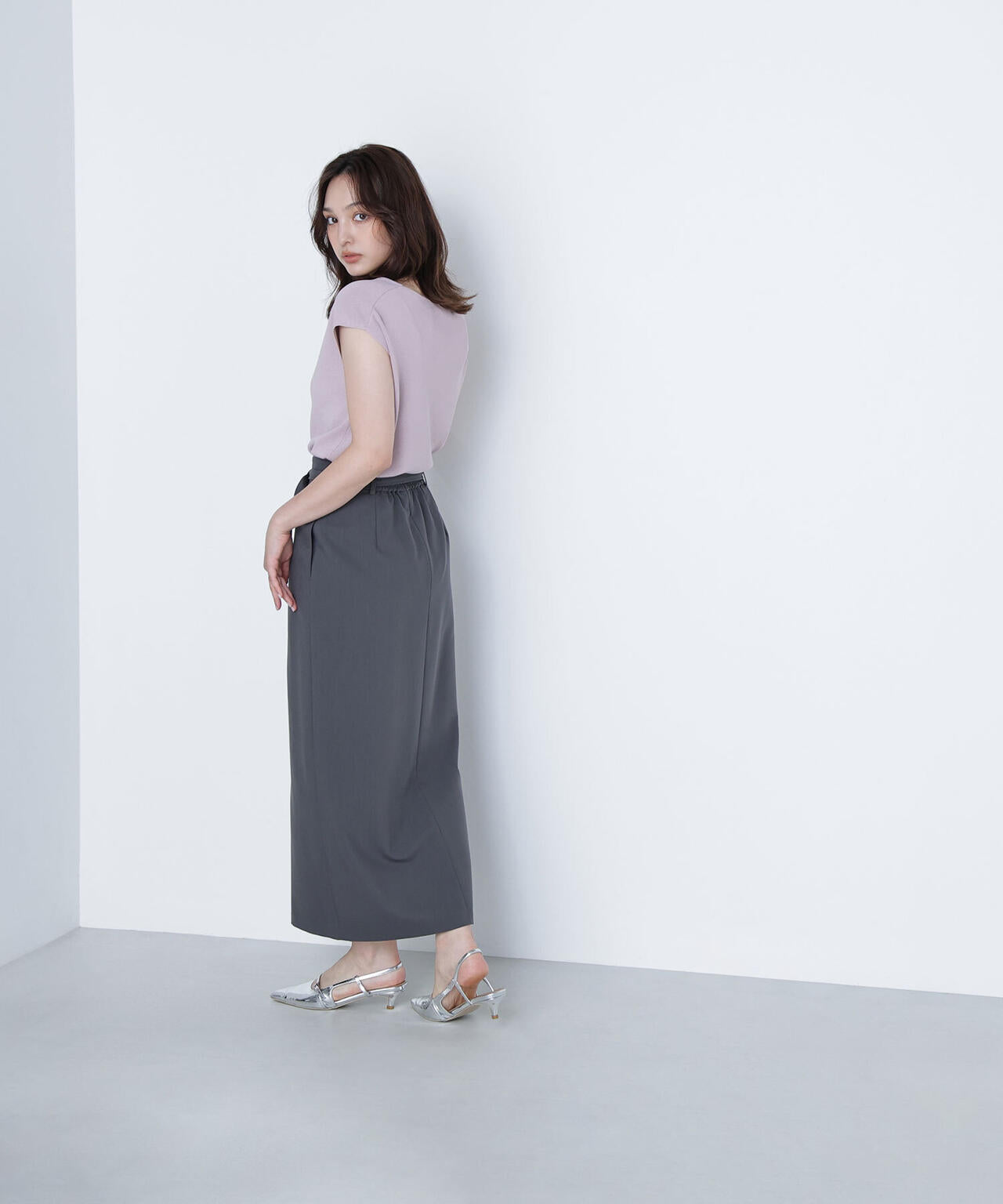 ベルテッドリネンライクナロースカート