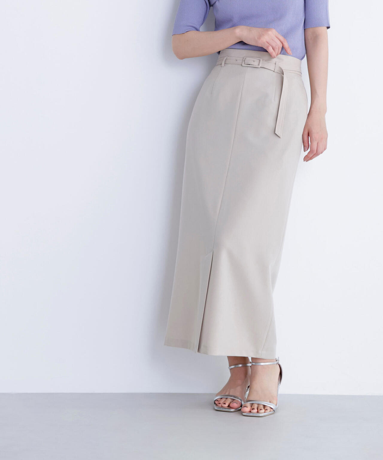 ベルテッドリネンライクナロースカート