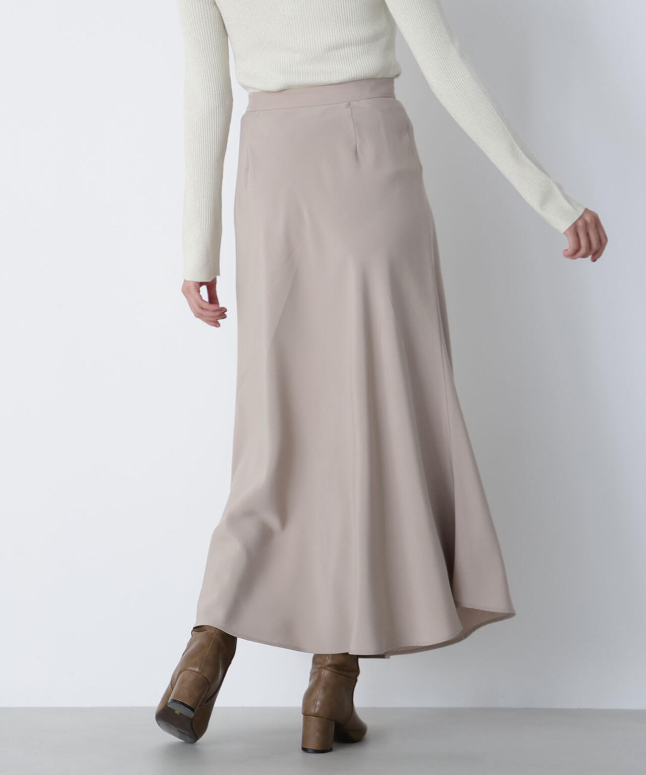 ピーチタッチナロースカート