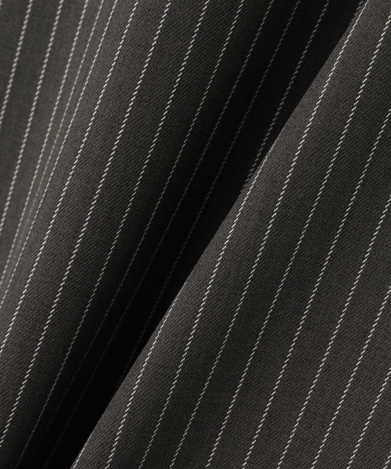 ストラップ付ナロースカート