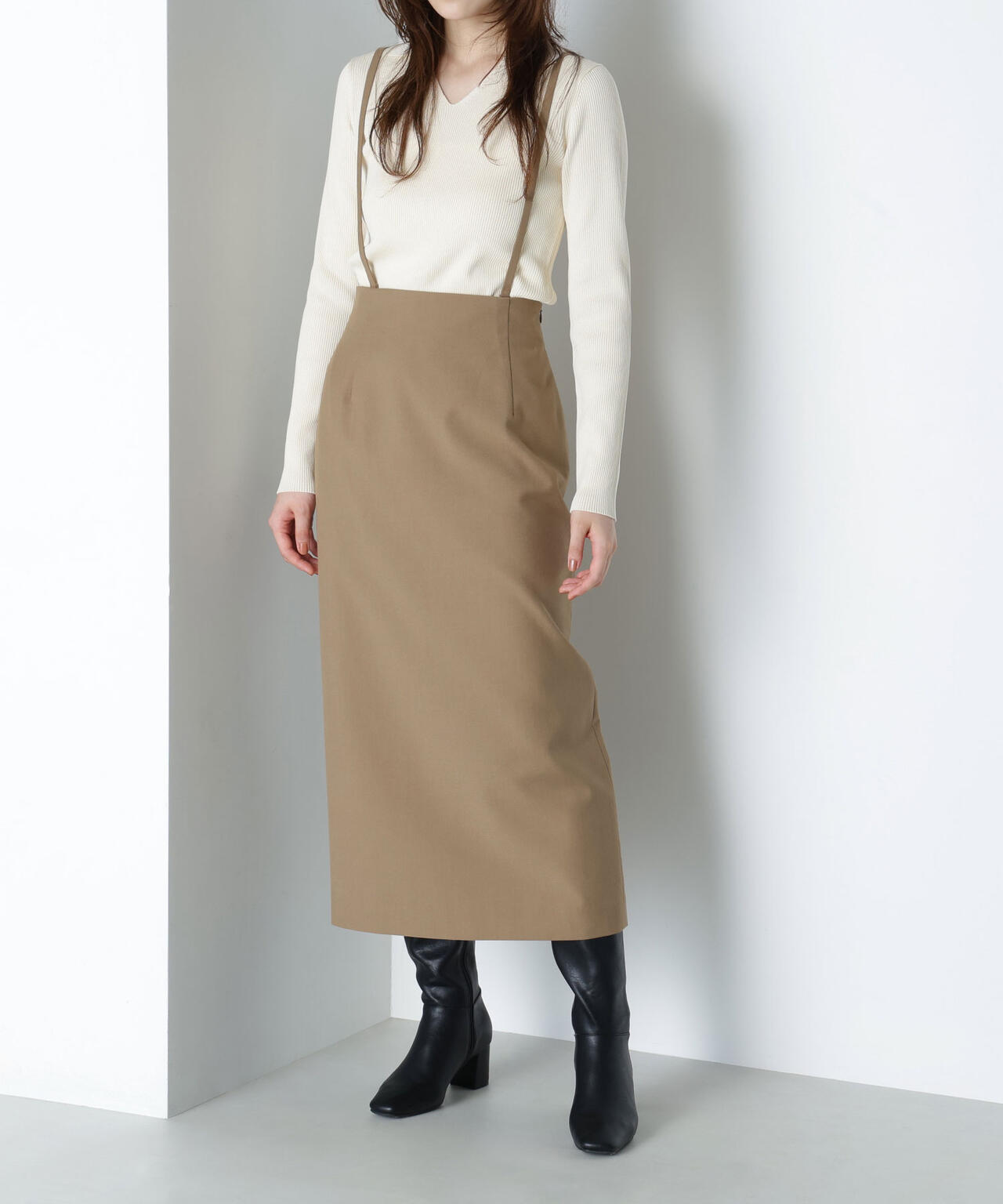 ストラップ付ナロースカート