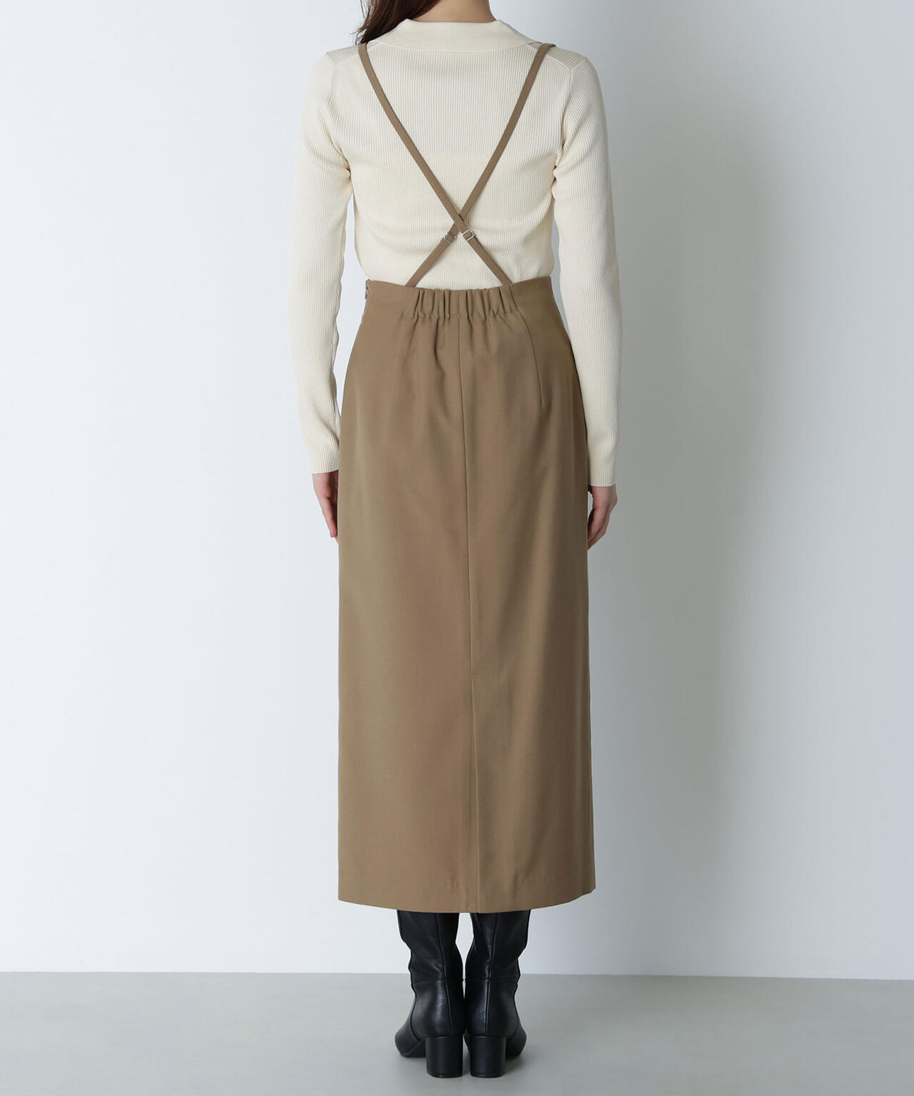 ストラップ付ナロースカート