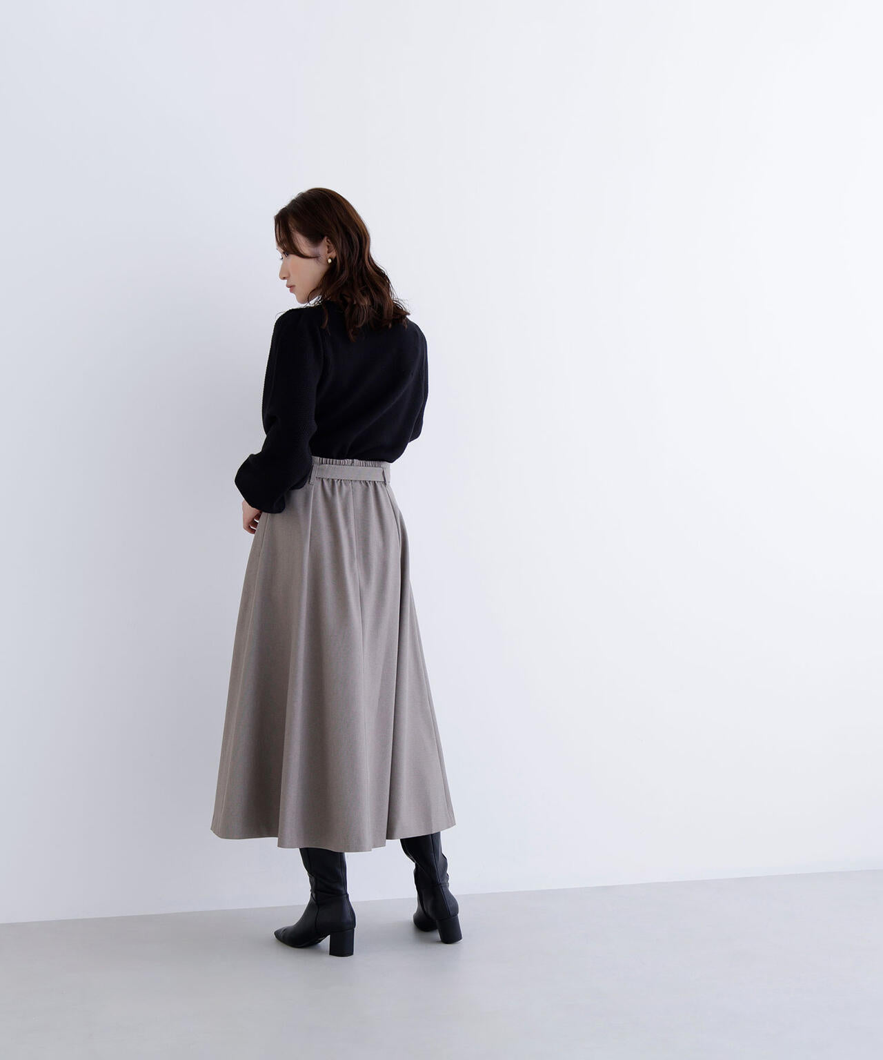 メタルバックルフレアスカート