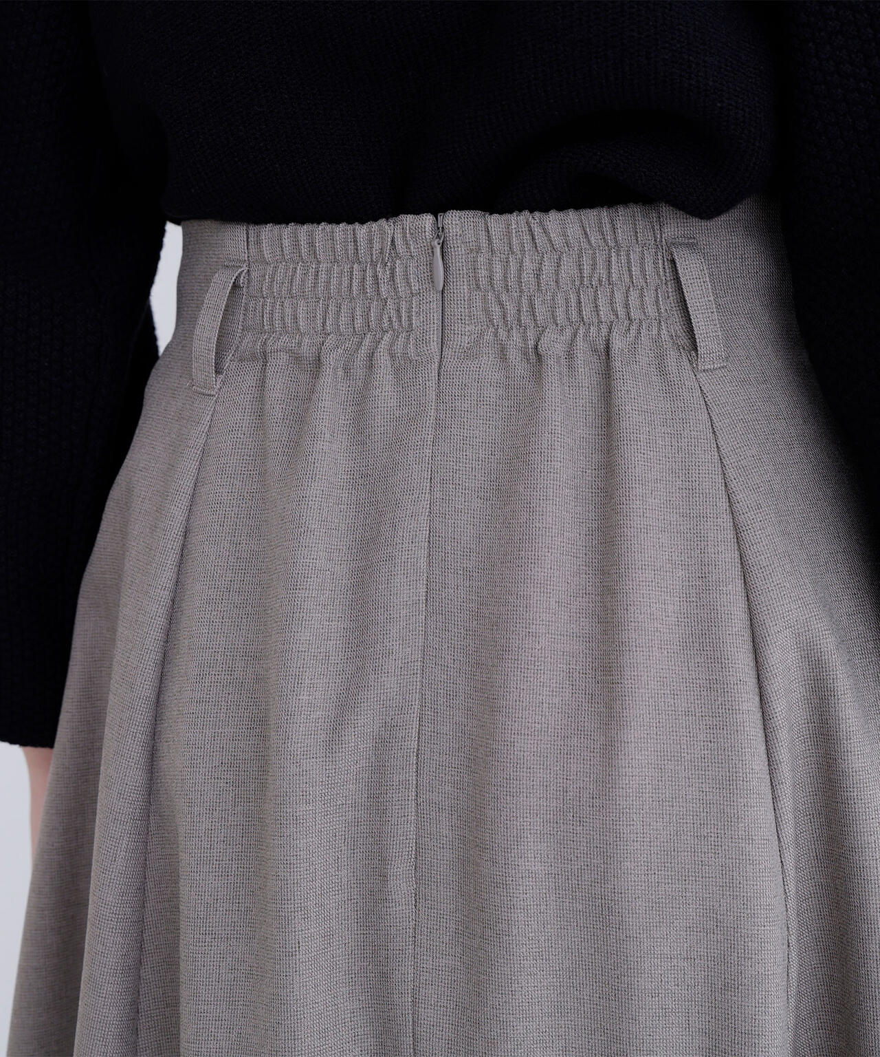 メタルバックルフレアスカート