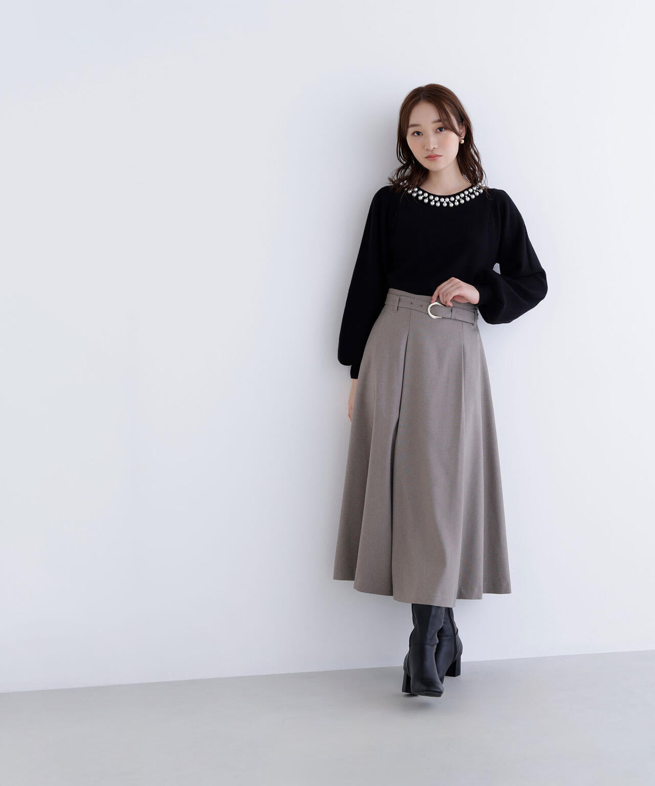 メタルバックルフレアスカート