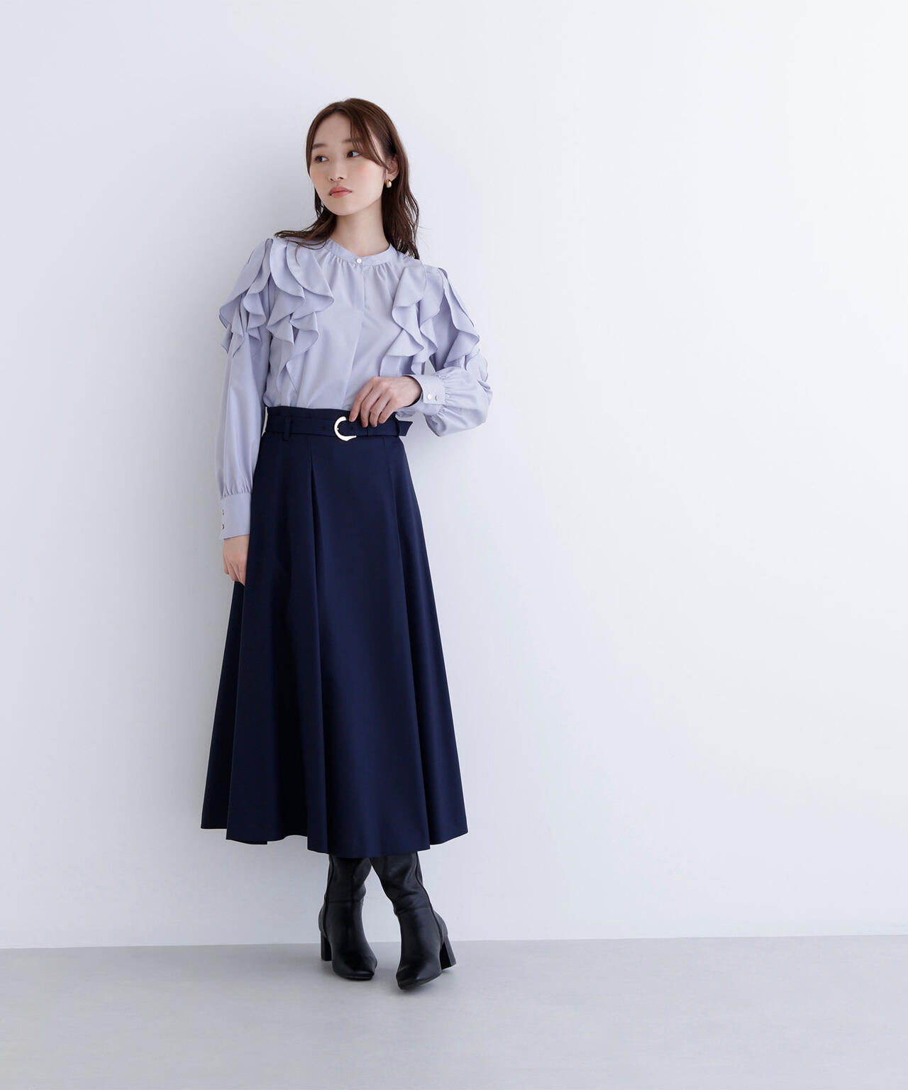 メタルバックルフレアスカート