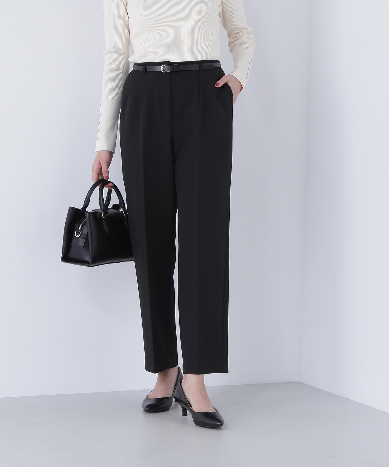 <骨格ストレート>ベルト付スリムストレートパンツ
