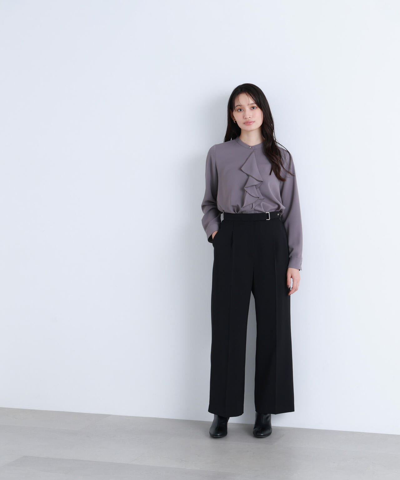 メタルディティールタックワイドパンツ