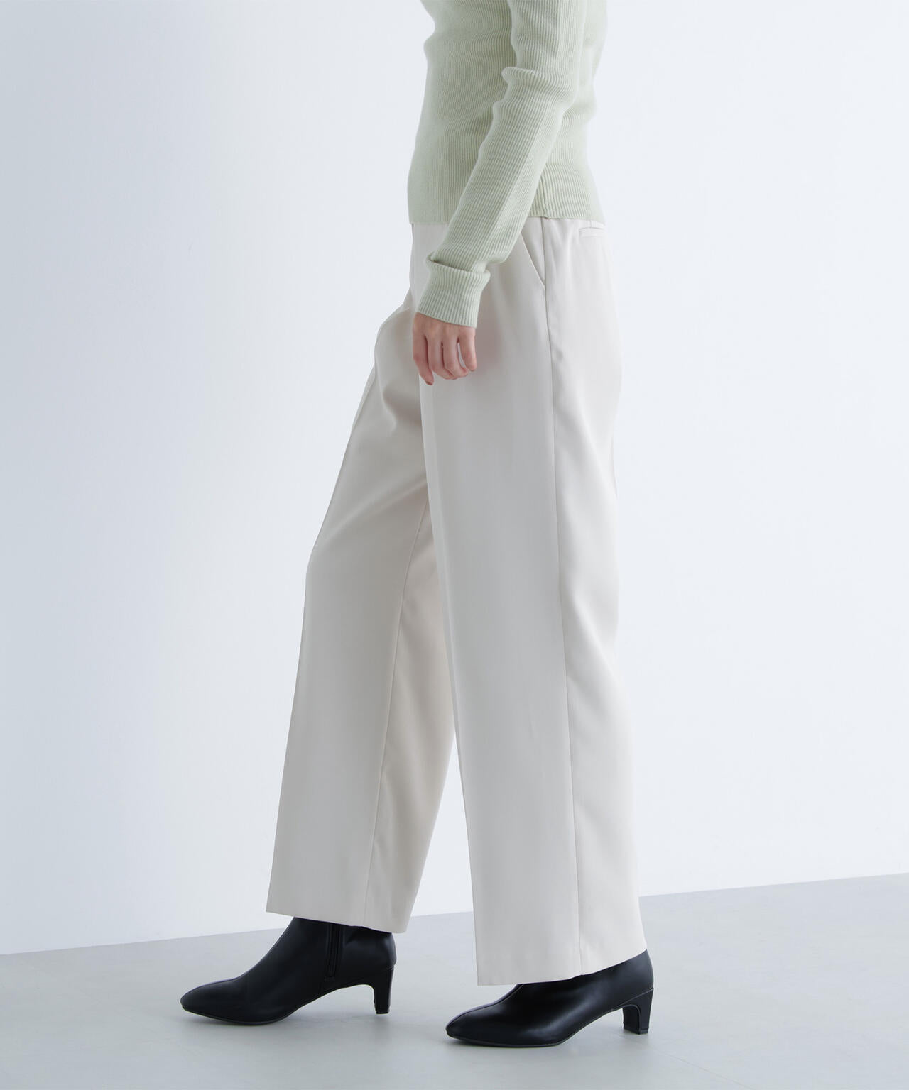 メタルディティールタックワイドパンツ